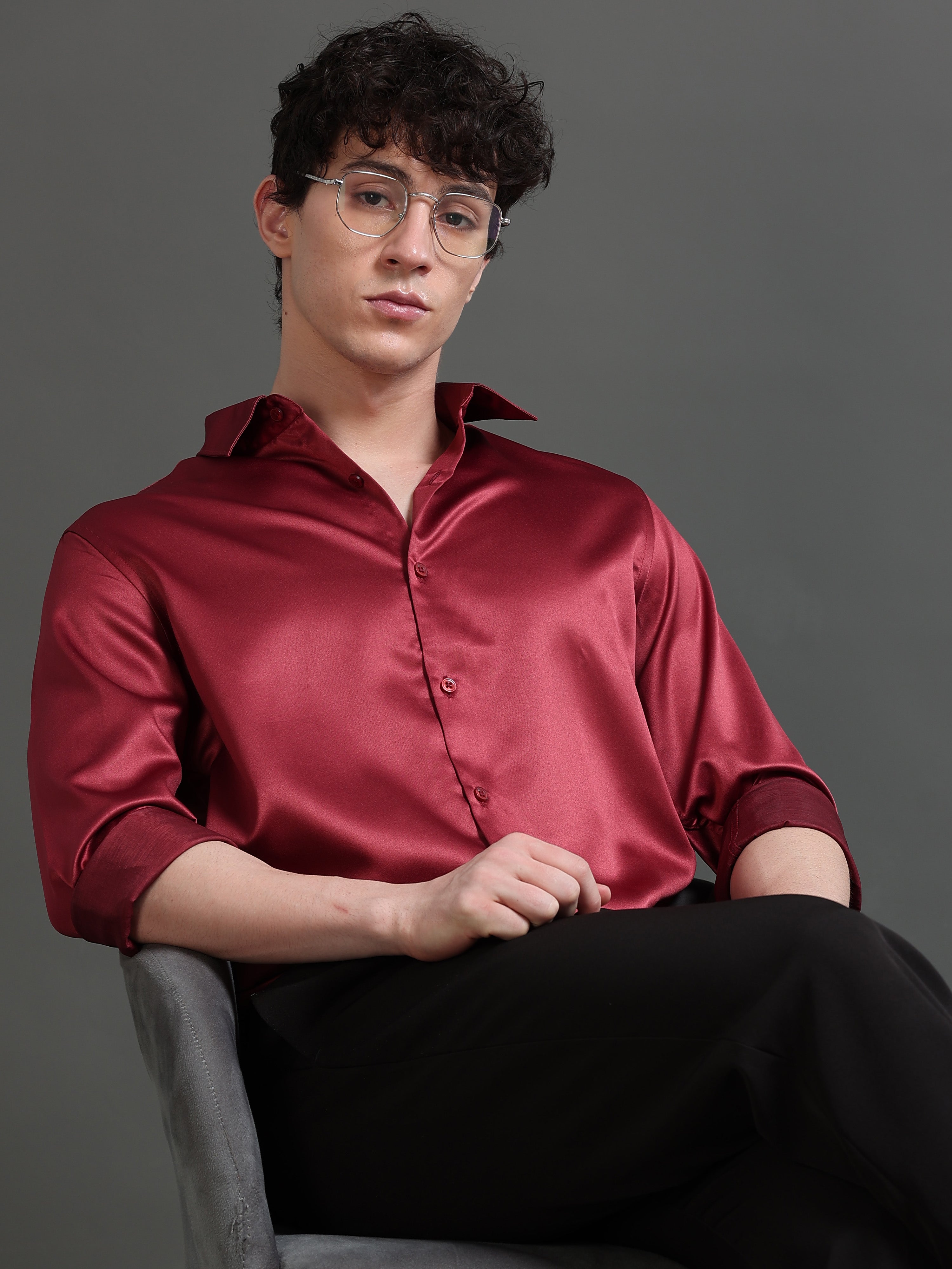 Men Red Solid Shirt