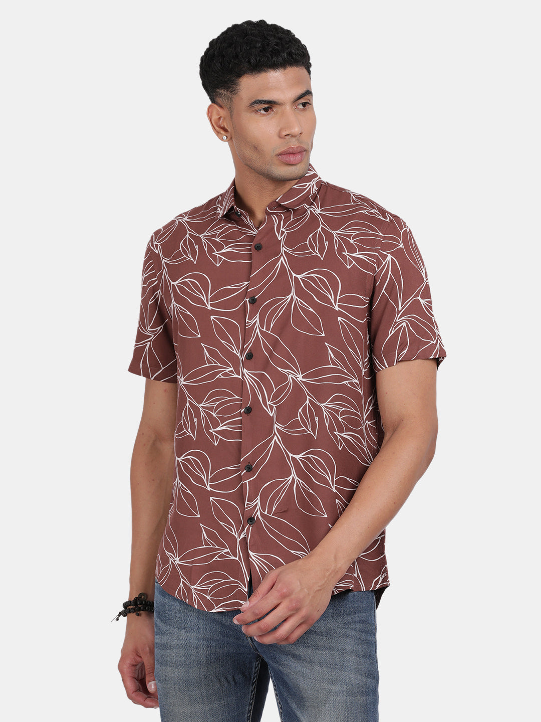 Men Brown Slim Fit Spread Collar Half Sleeve Casual Shirt