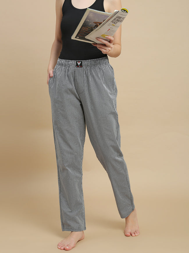 Women Black & White Micro Checked Cotton Pyjamas