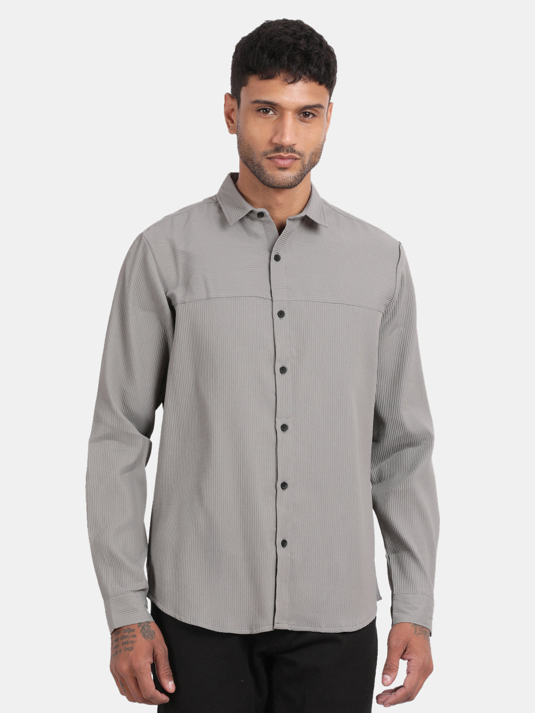 Men Silver Slim Fit Spread Collar Full Sleeve Casual Shirt