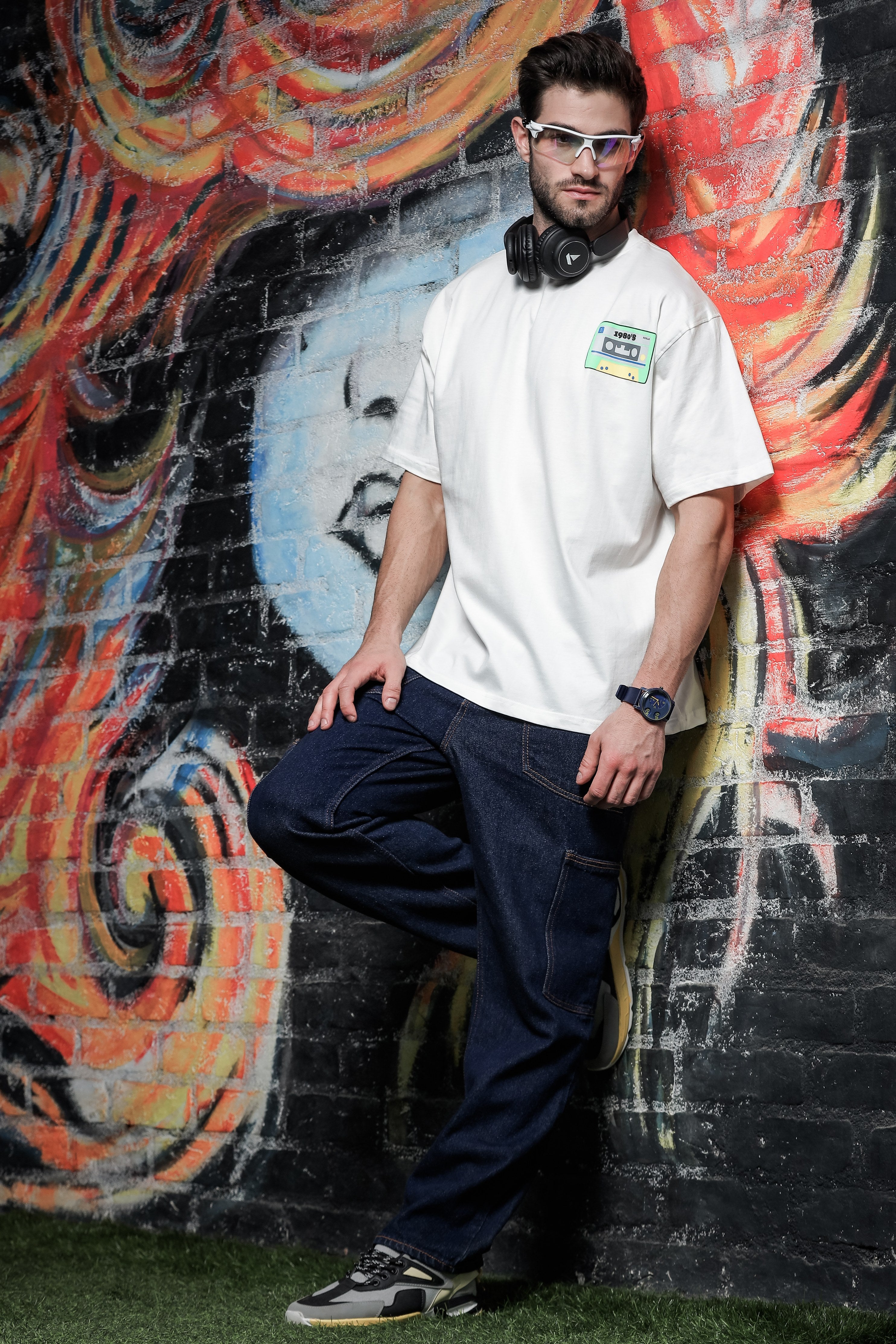 Unisex White Oversized Vintage T-shirt