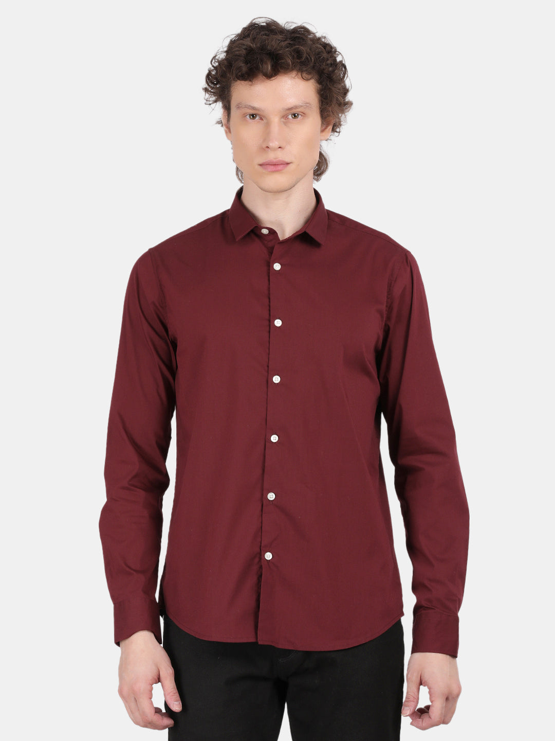 Men Maroon Slim Fit Spread Collar Full Sleeve Casual Shirt