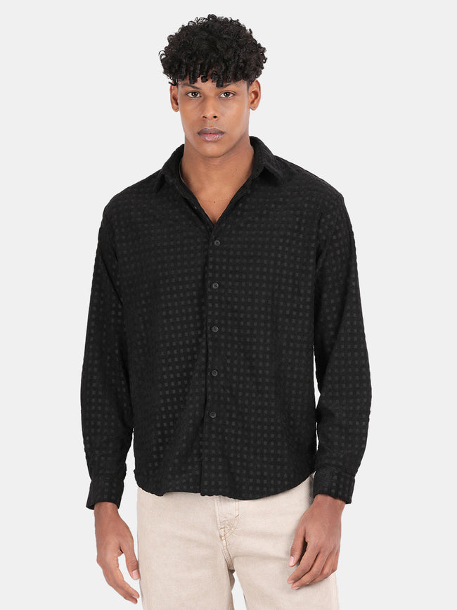 Men Black Slim Fit Spread Collar Full Sleeve Casual Shirt