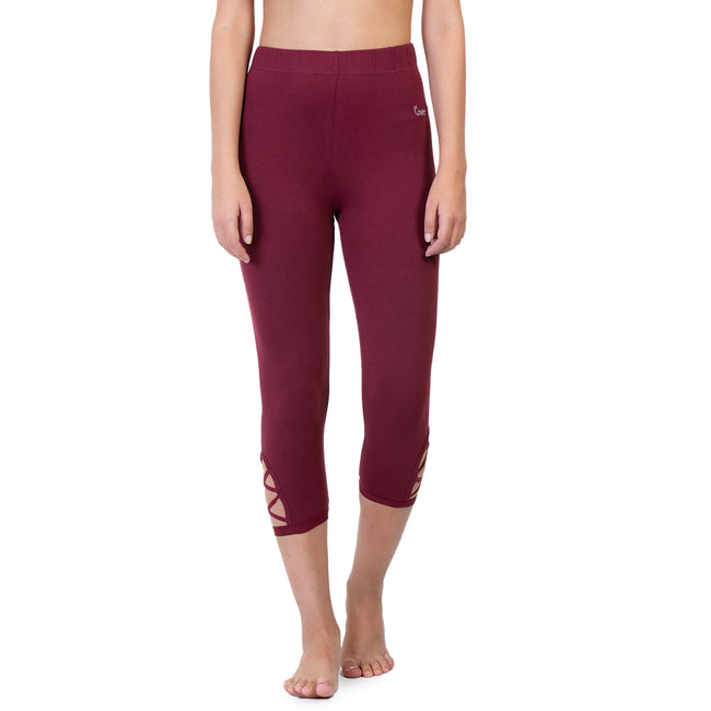 Women Wine 3/4th Criss Cross Capri Pant