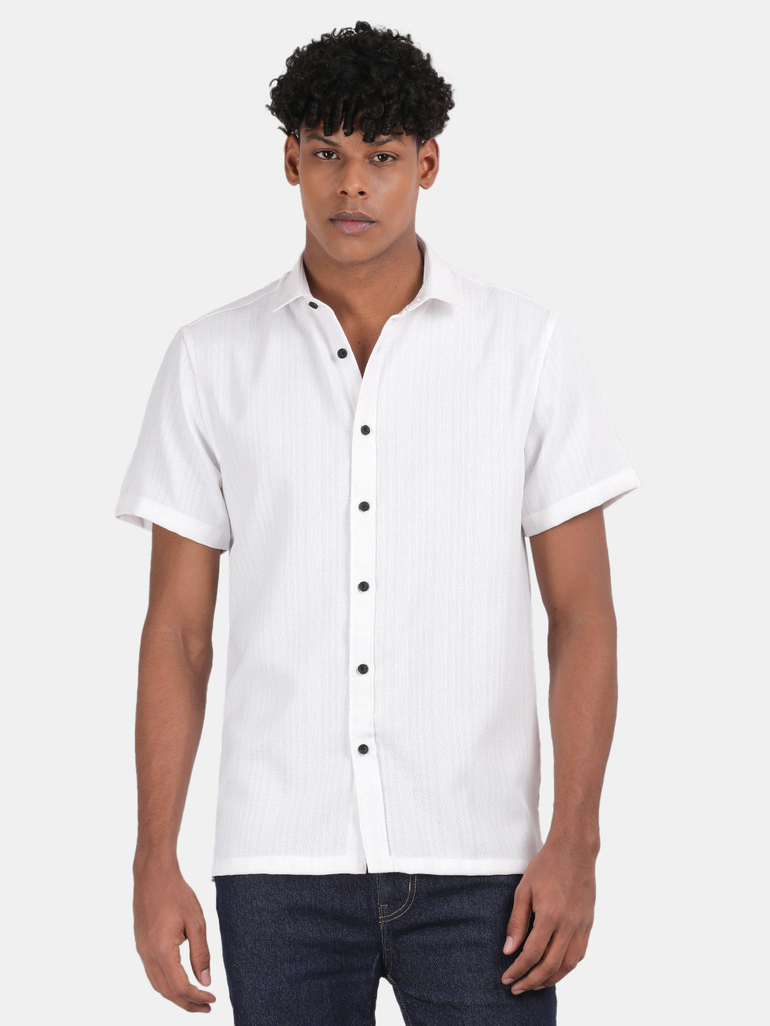 Men Blue Slim Fit Spread Collar Half Sleeve Casual Shirt