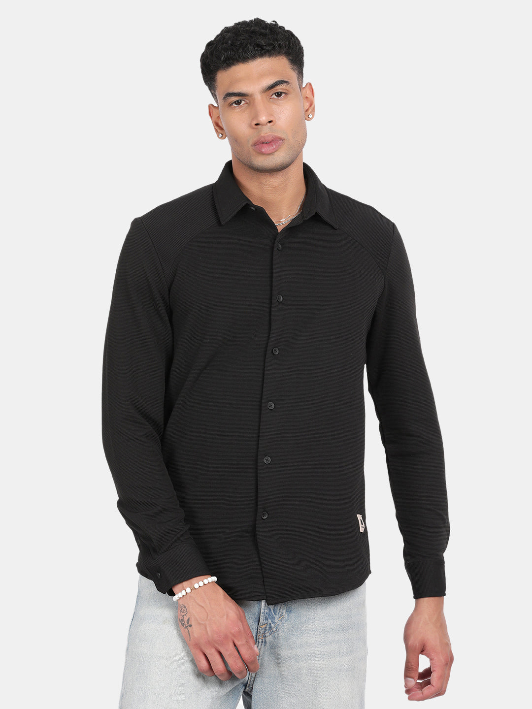 Men Black Slim Fit Spread Collar Full Sleeve Casual Shirt