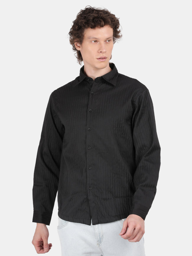 Men Black Slim Fit Spread Collar Full Sleeve Casual Shirt