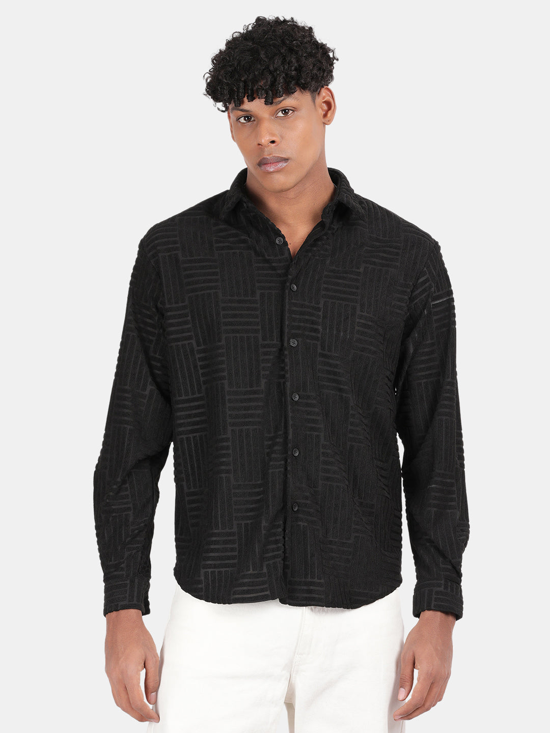 Men Black Slim Fit Spread Collar Full Sleeve Casual Shirt