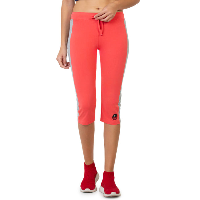 Women 3/4th Contrast Capri