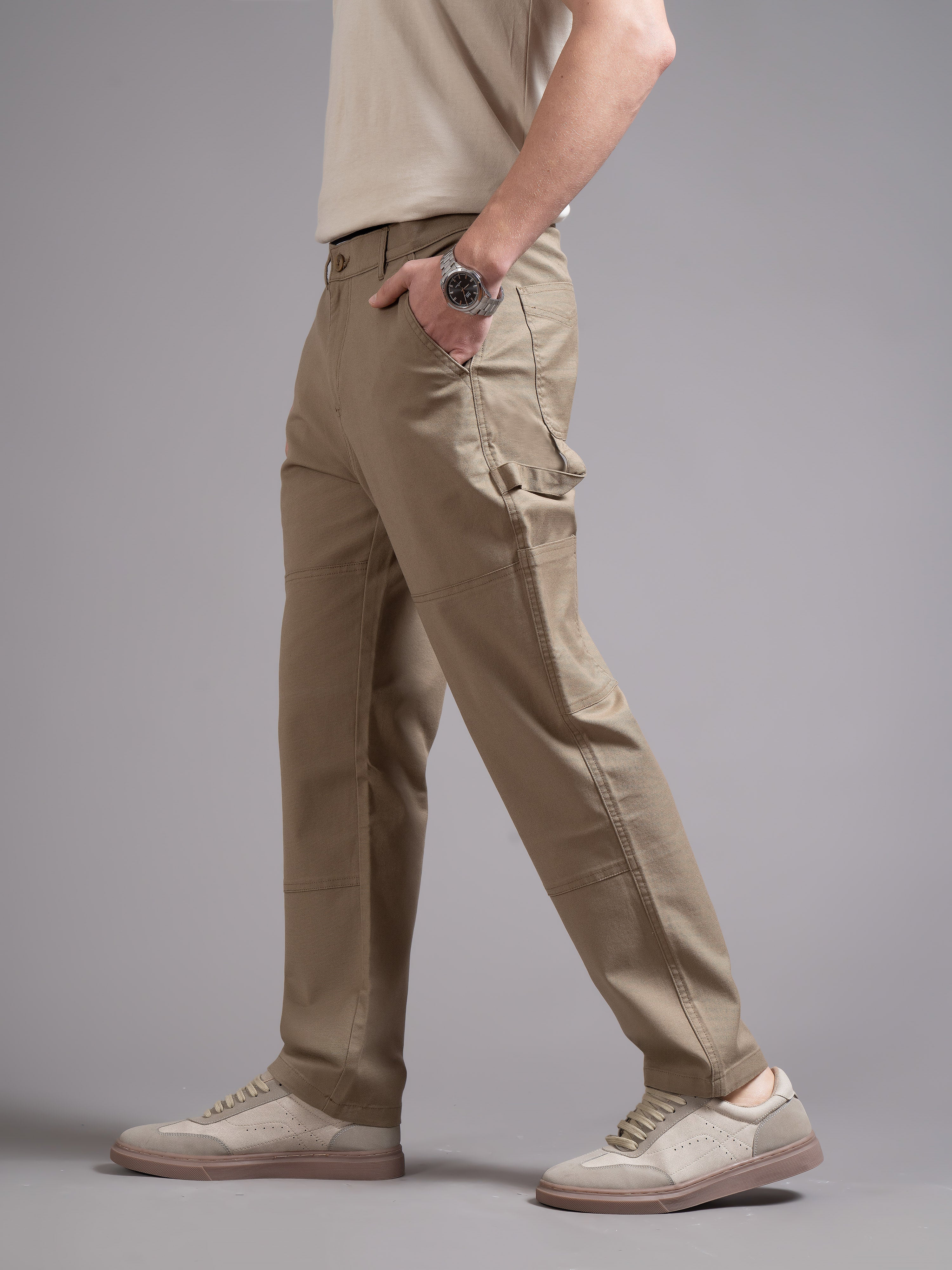 Men Khaki Straight Fit Cargo Trouser