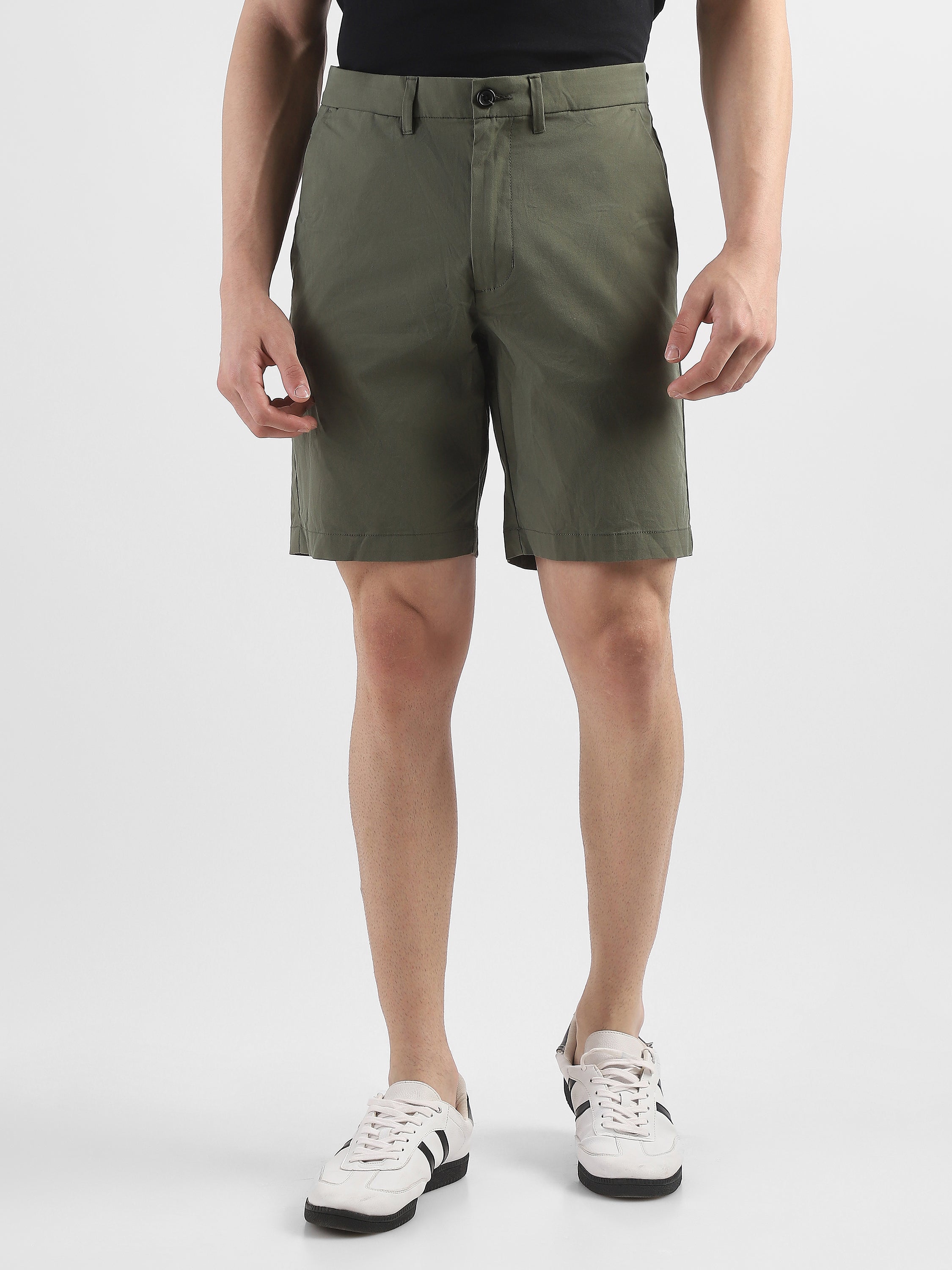 Men Olive Knee Length Regular Fit Shorts