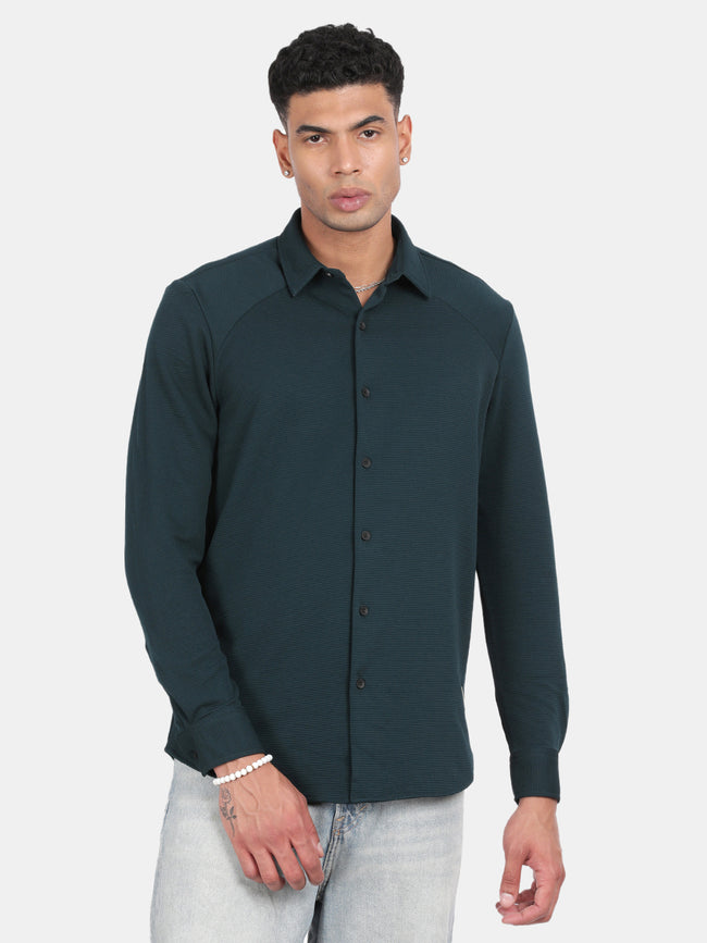 Men Dark Green Slim Fit Spread Collar Full Sleeve Casual Shirt
