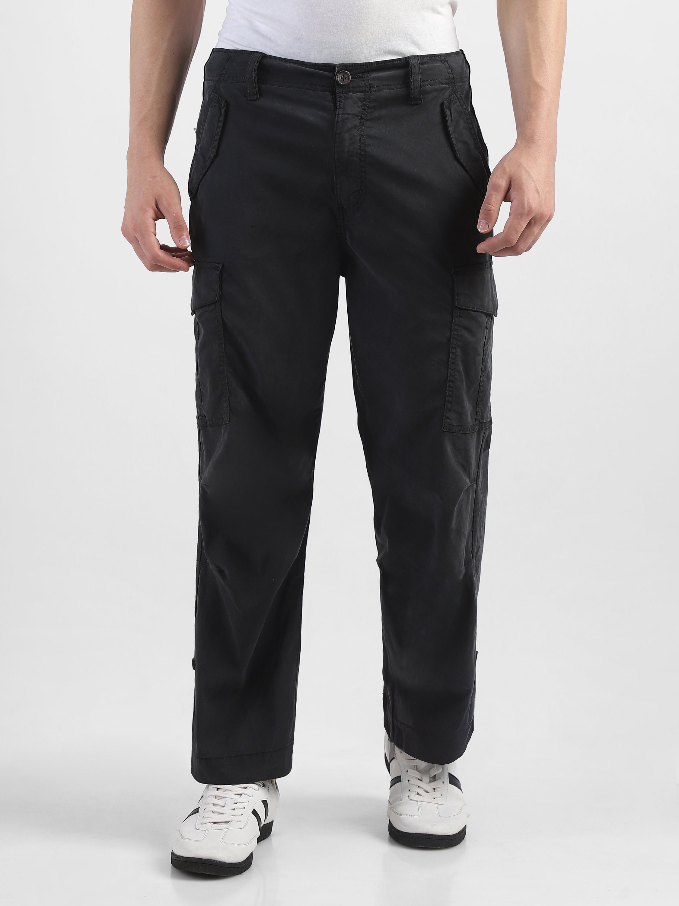 Men Black Mid Rise Comfort Fit Cargo with 6 pockets