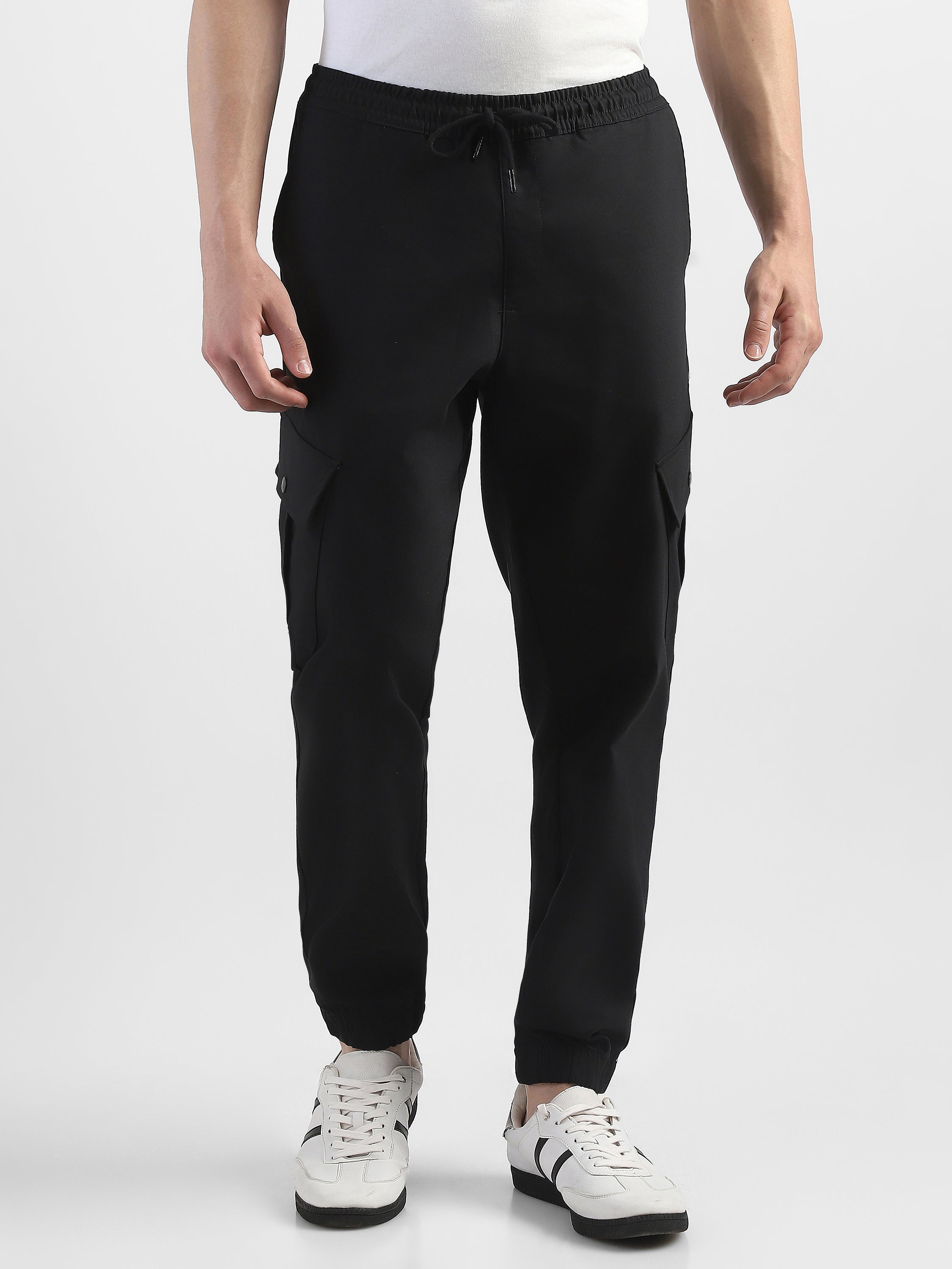 Men Black Cotton Blend Cargo Jogger Pants