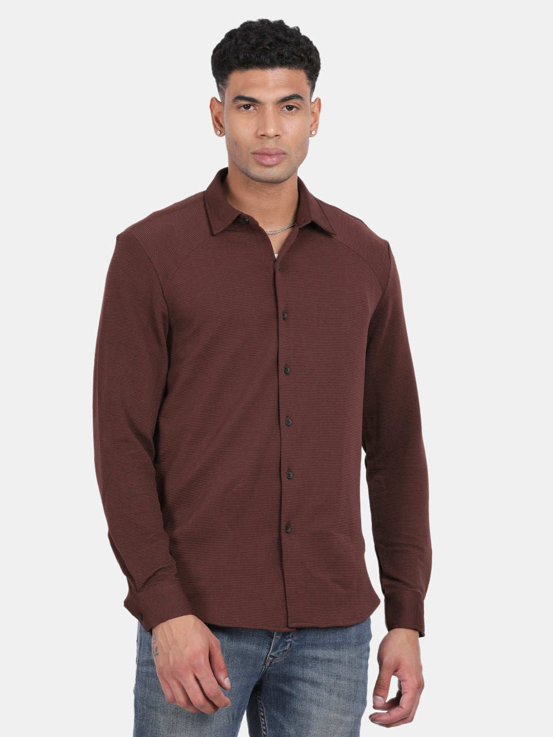 Men Maroon Slim Fit Spread Collar Full Sleeve Casual Shirt