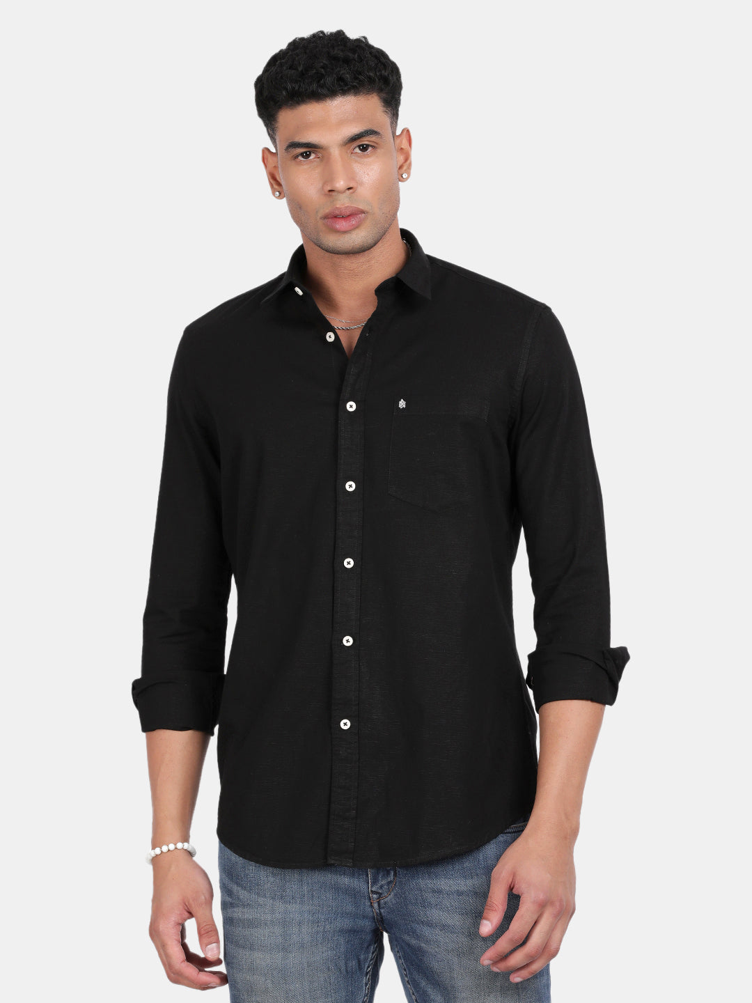 Men Black Slim Fit Spread Collar Full Sleeve Casual Shirt