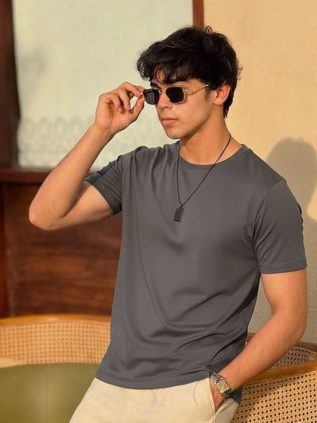 Men Grey Solid Cotton T-shirt