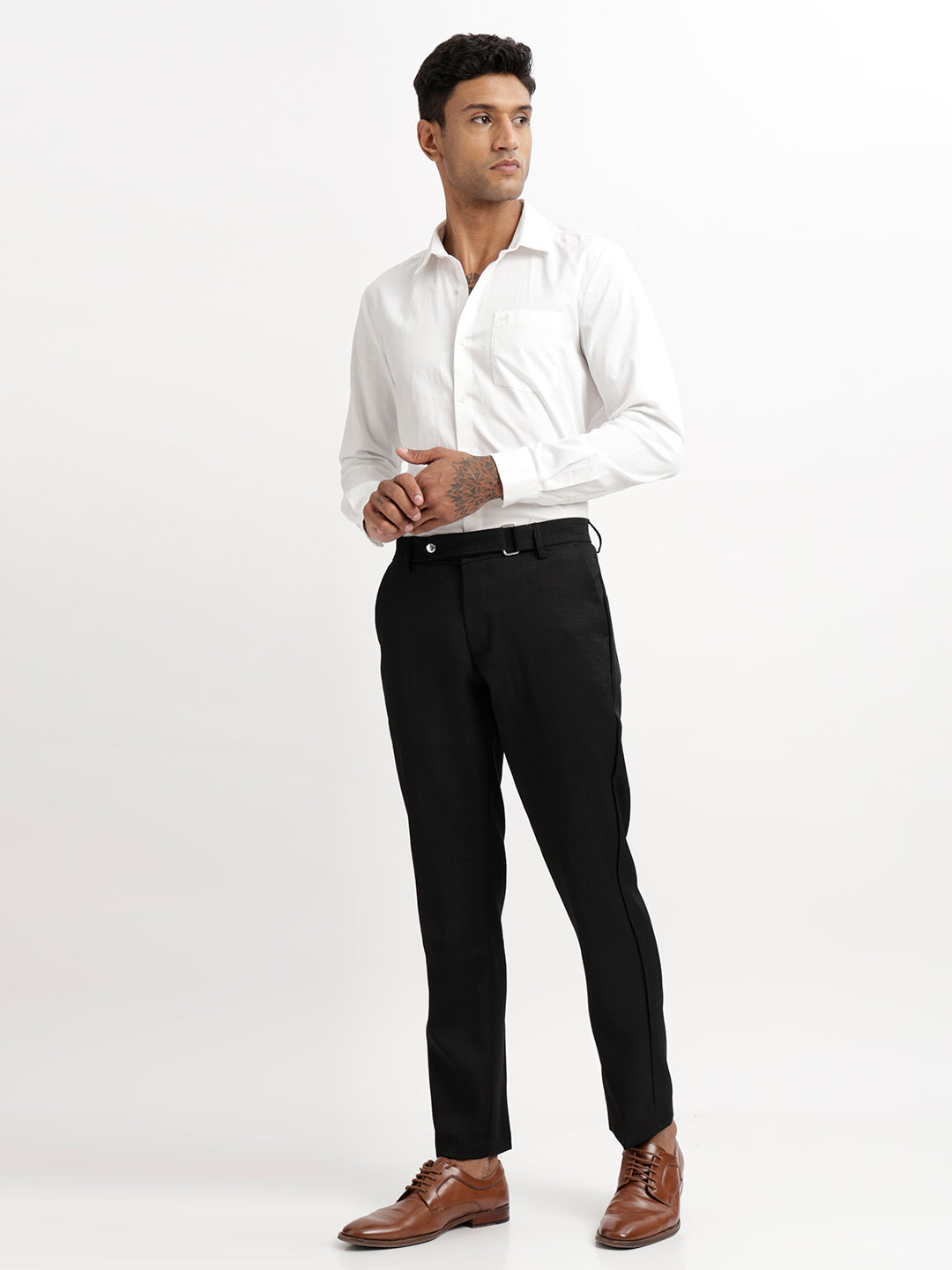 Men Textured  Slim Fit Trousers