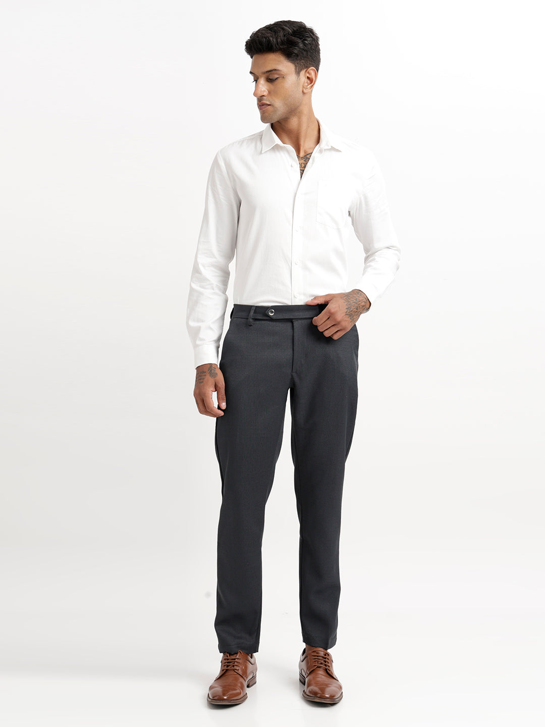 Men Textured  Slim Fit Trousers