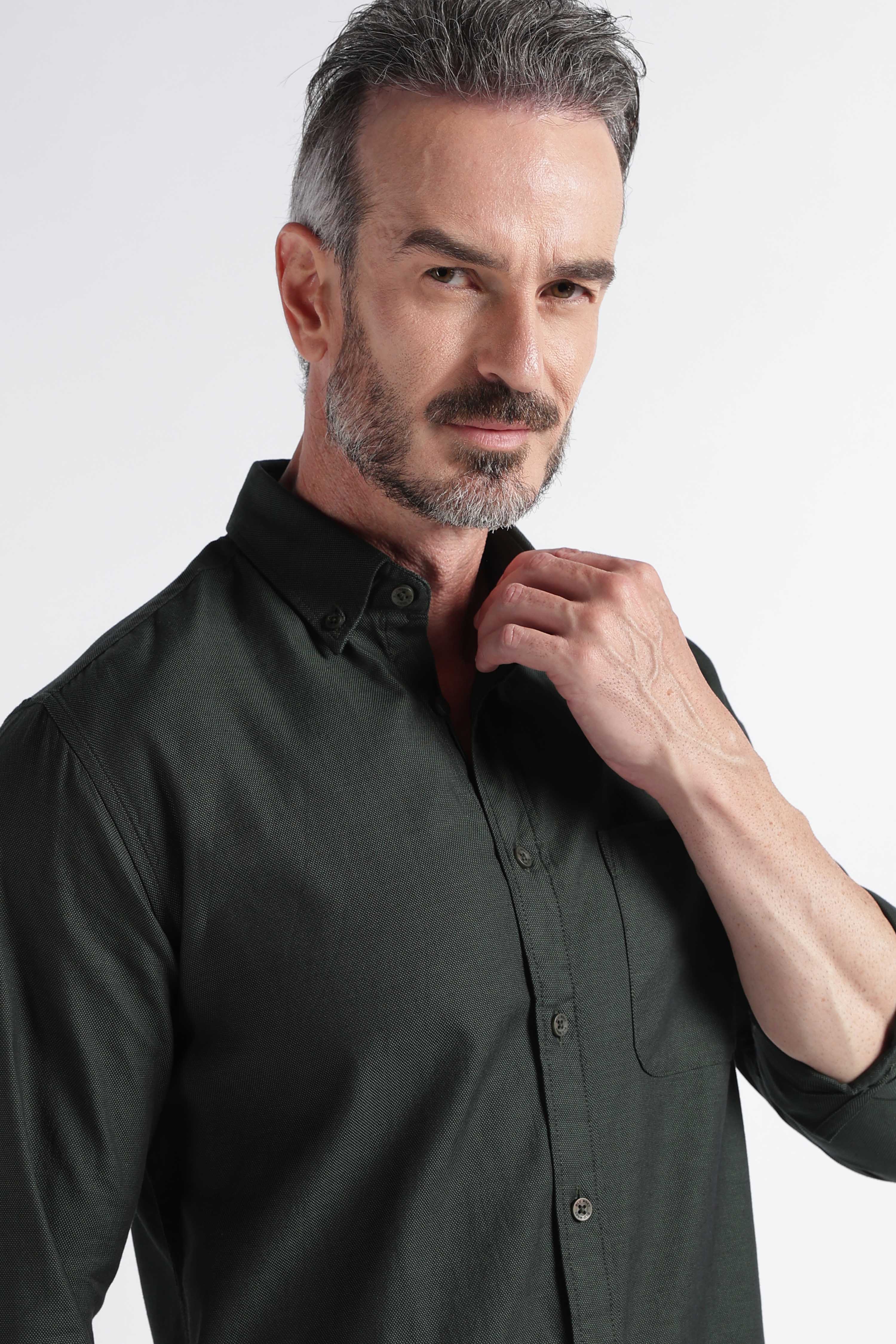 Men Green Solid Casual Shirt