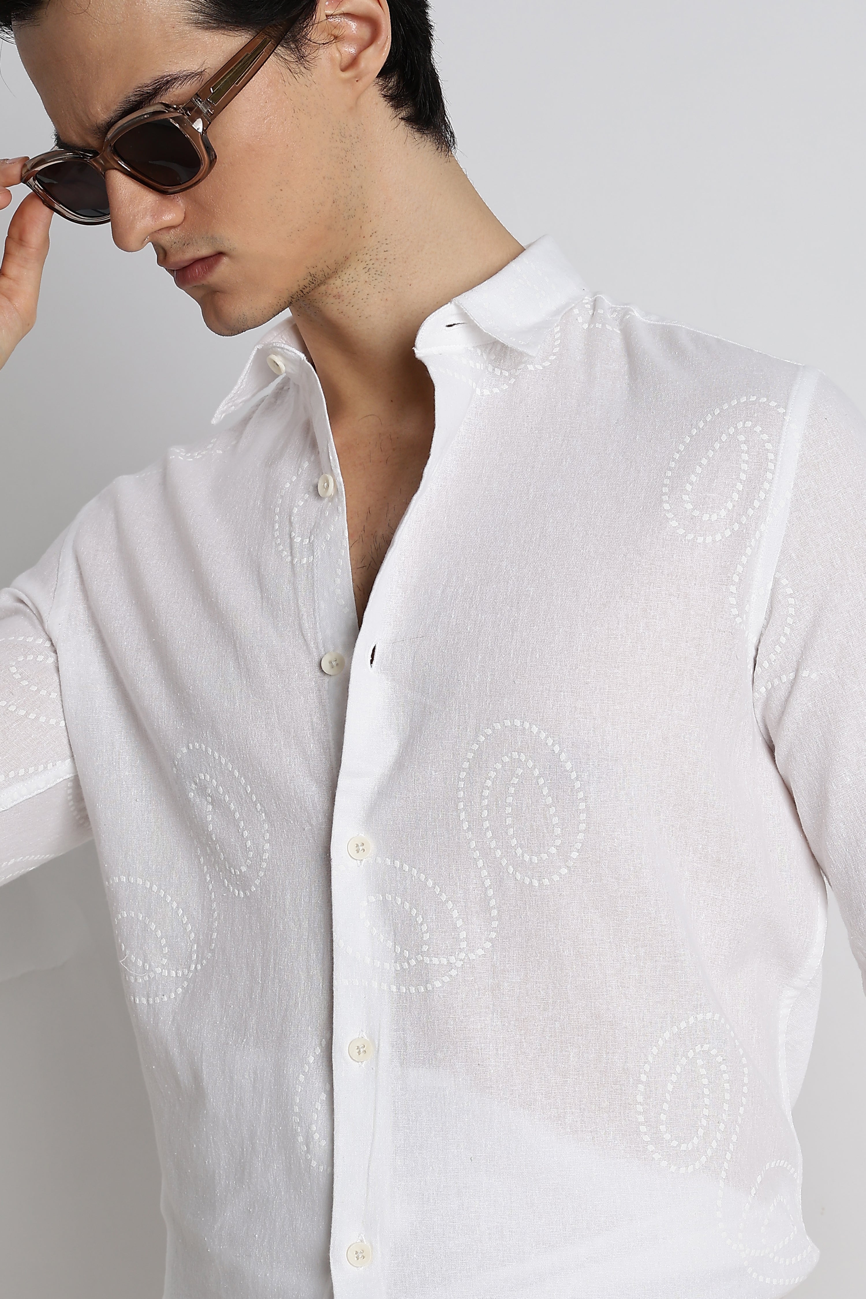 Men Dotted Swirl Printed Cotton Linen Shirt