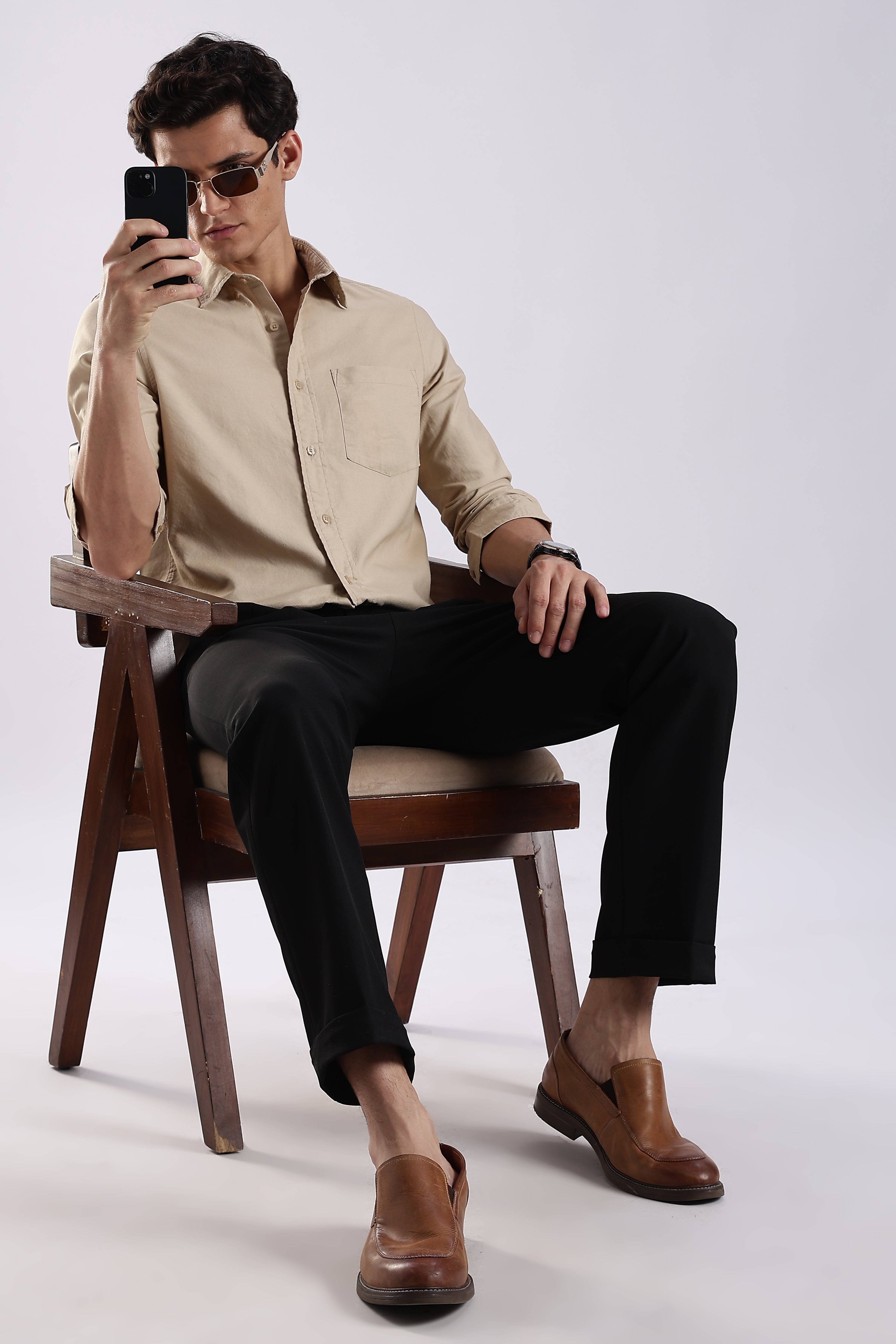 Men Cream Oxford Solid Shirt