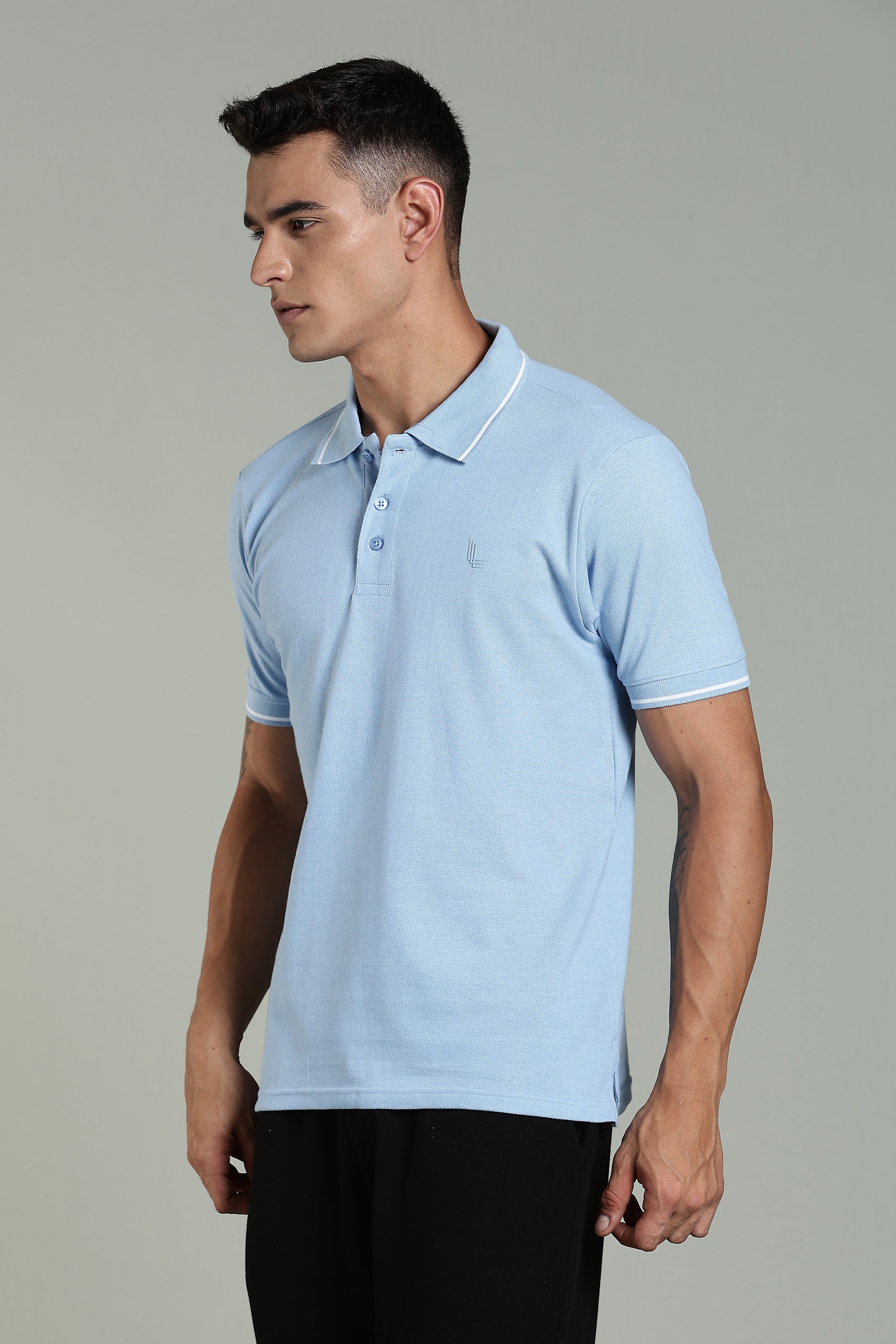 Men Solid Sky Blue Cotton Blend Tshirt