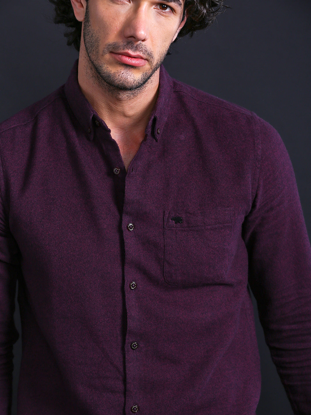 Men Maroon Slim Fit Solid Casual Shirt