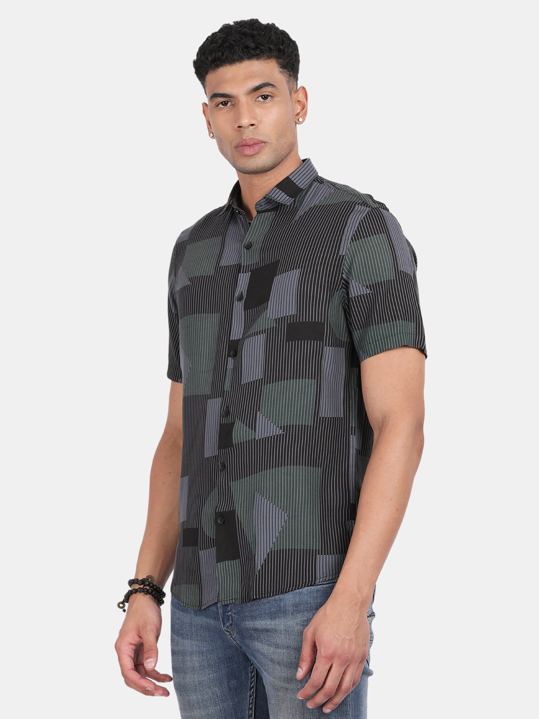 Men Black Slim Fit Spread Collar Half Sleeve Casual Shirt