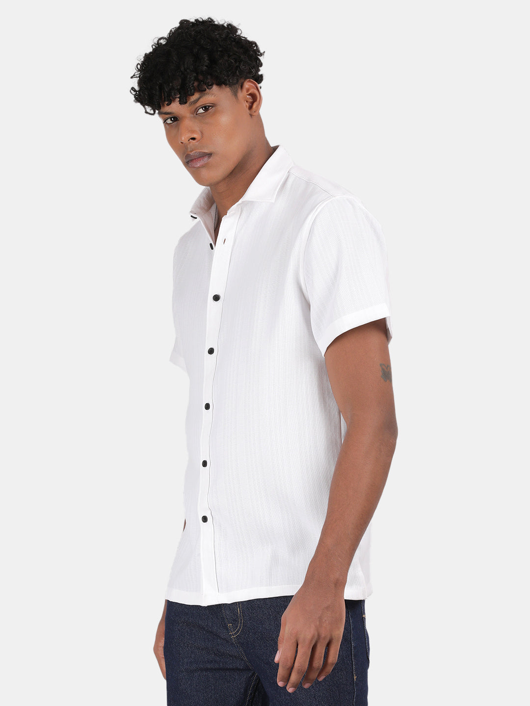 Men Blue Slim Fit Spread Collar Half Sleeve Casual Shirt