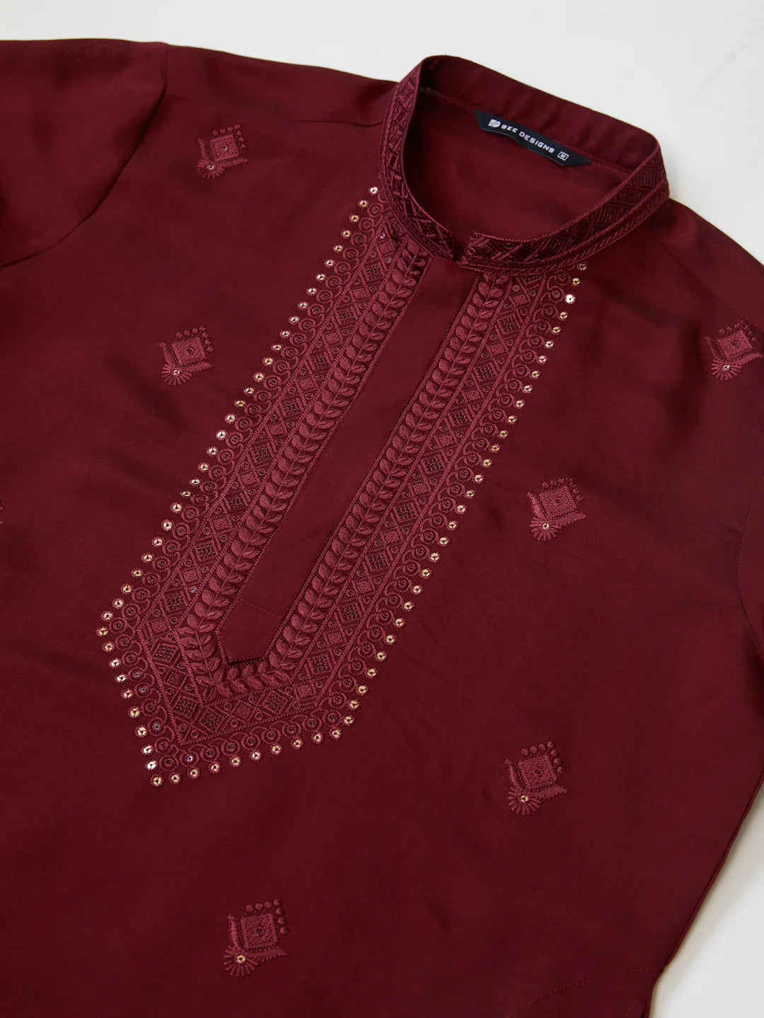 Men Maroon Embroidered Chanderi Silk Straight Kurta