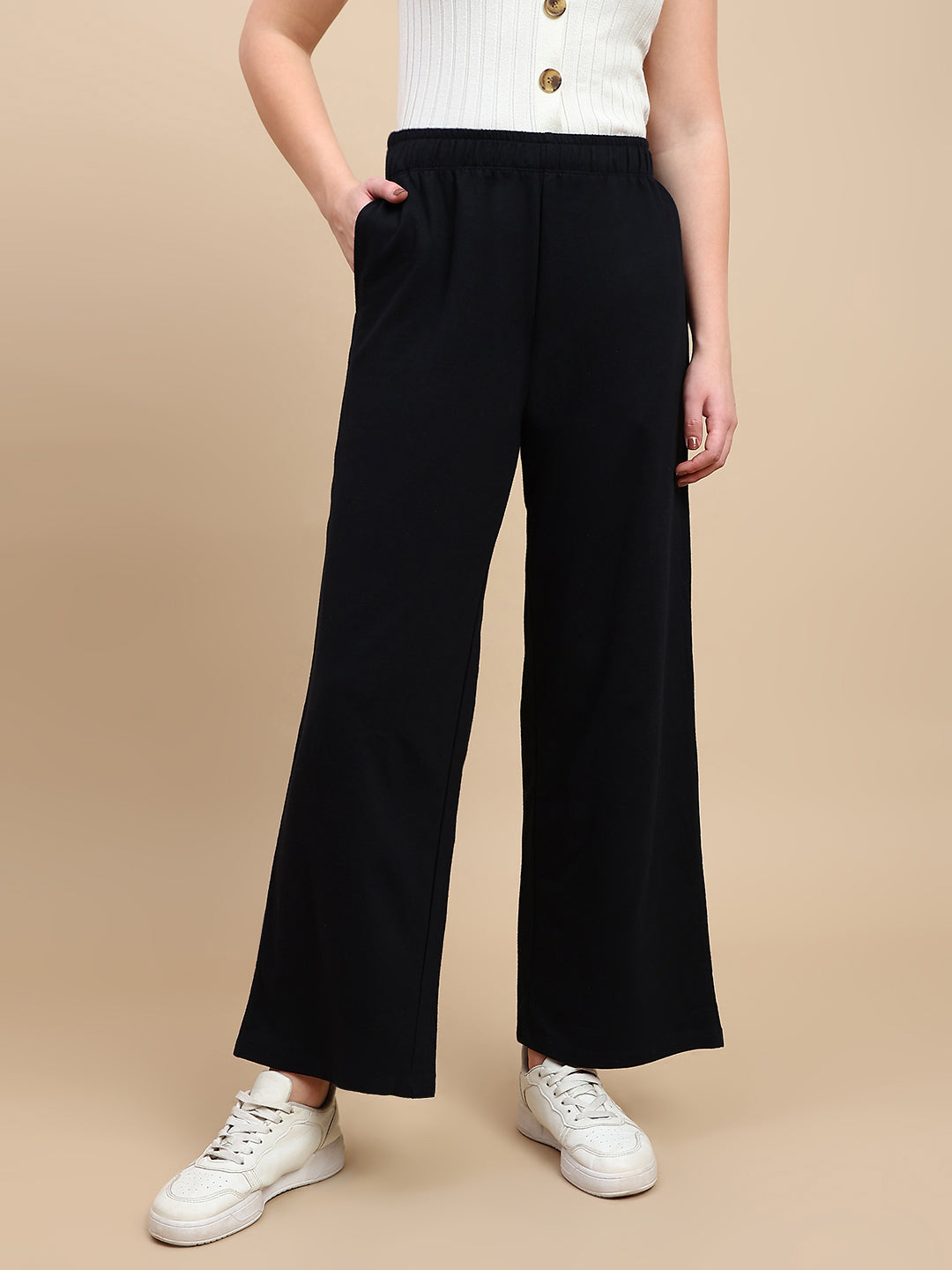 Women Black Pleated Flare Straight Pant