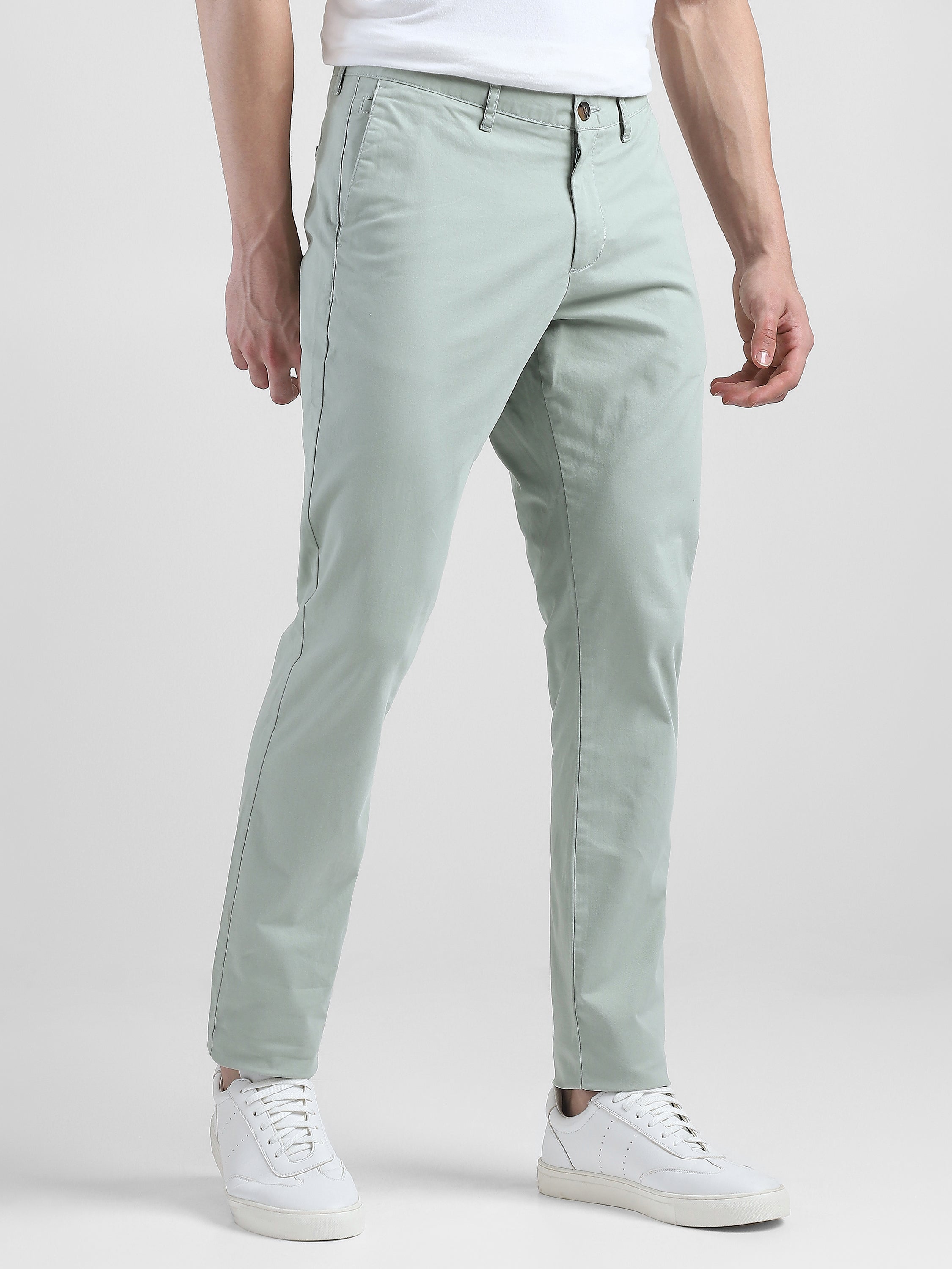 Men Light Mid Rise Green Regular Trouser