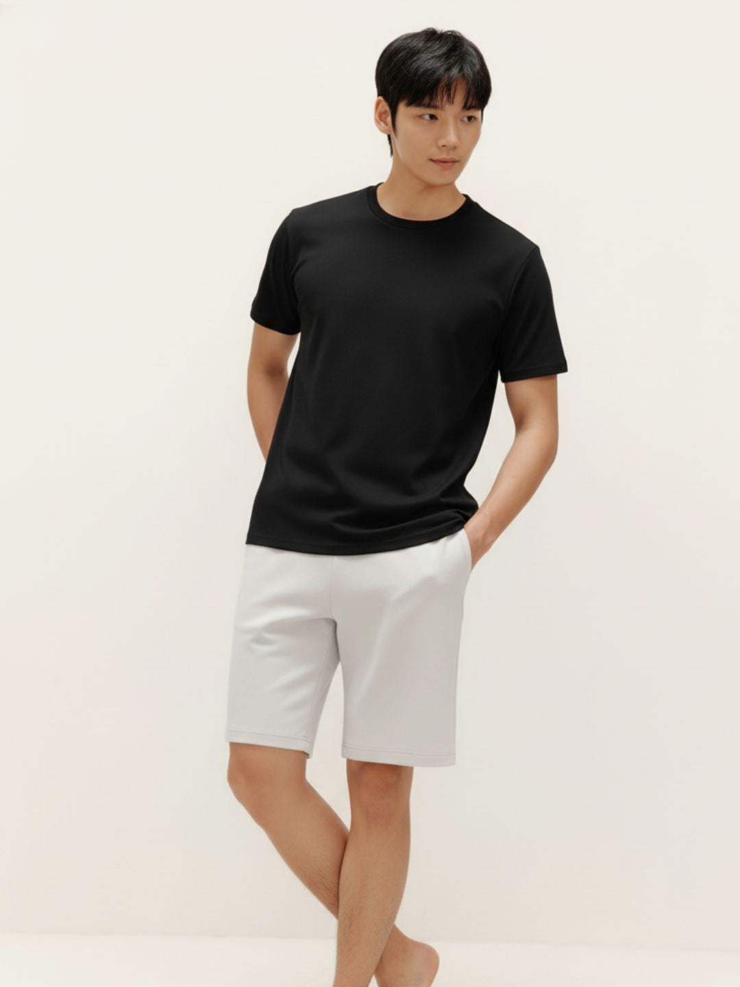Men Black Solid Cotton T-shirt
