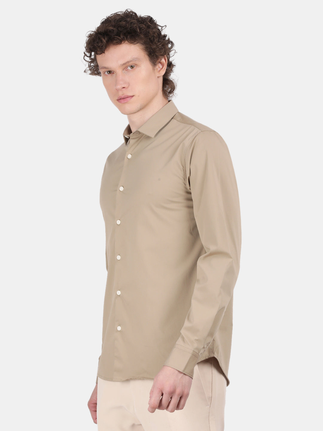 Men Khaki Slim Fit Spread Collar Full Sleeve Casual Shirt