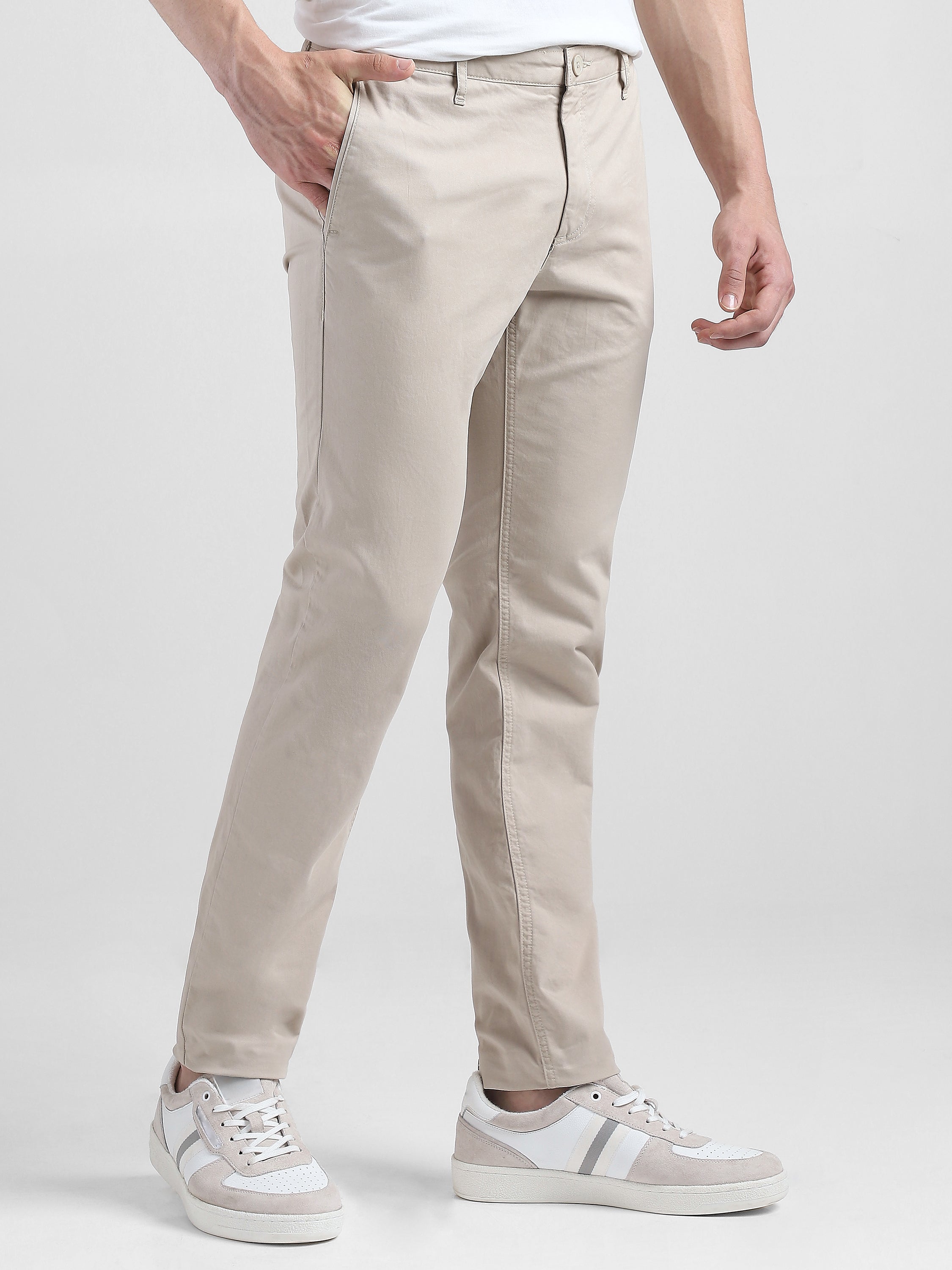 Men Cream Mid Rise Regular Fit Trouser