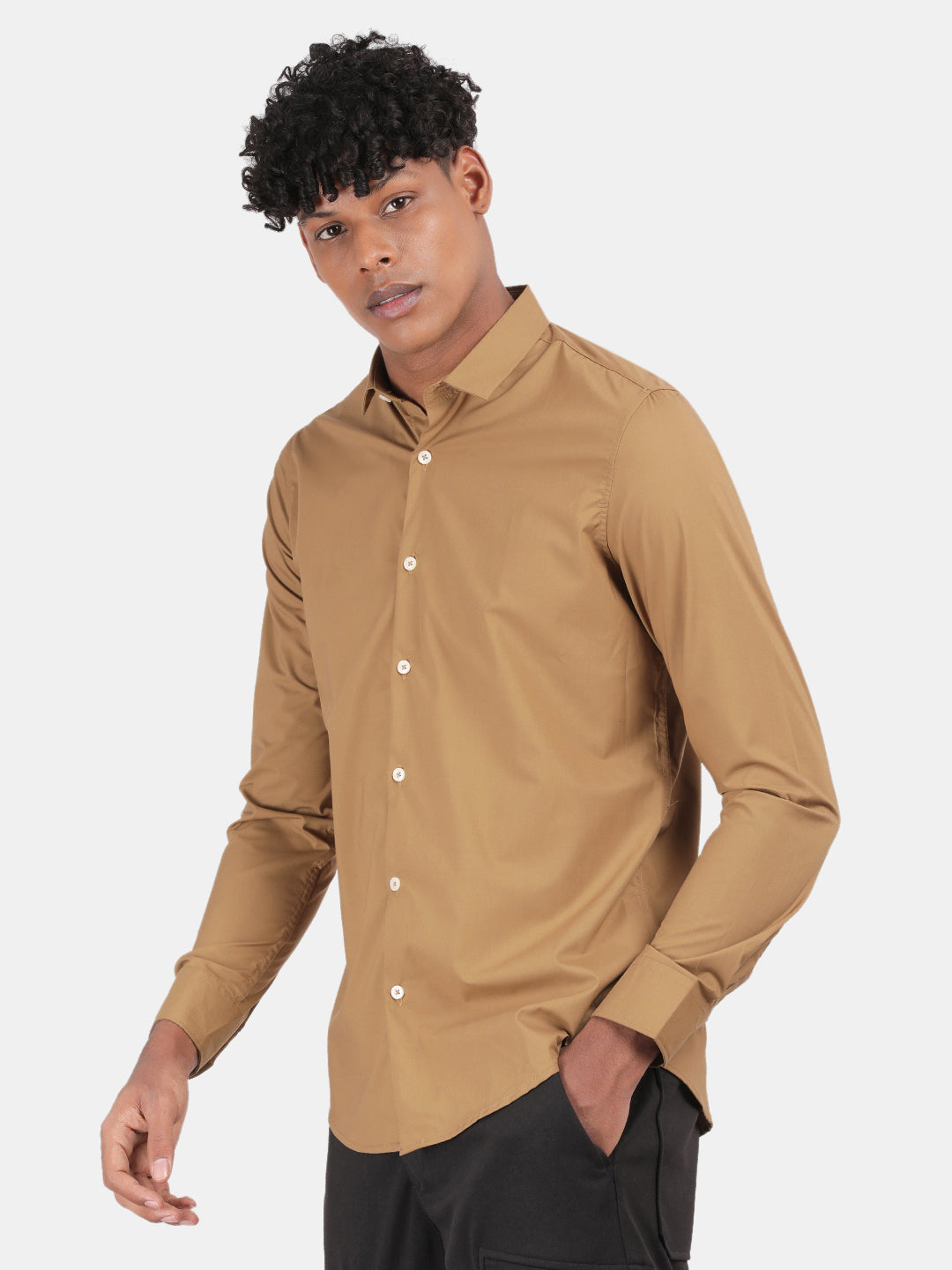 Men khaki Slim Fit Spread Collar Full Sleeve Casual Shirt