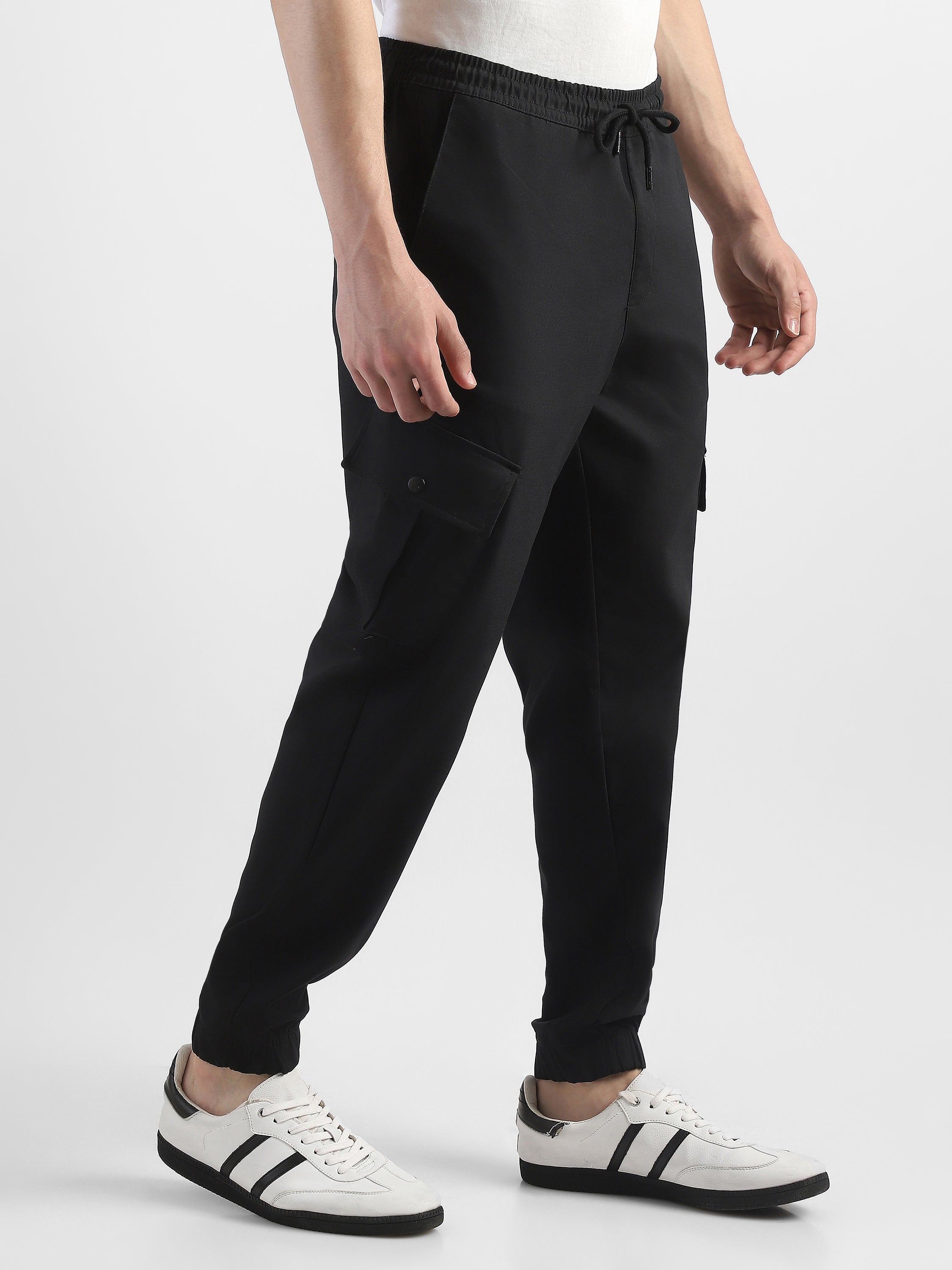 Men Black Cotton Blend Cargo Jogger Pants