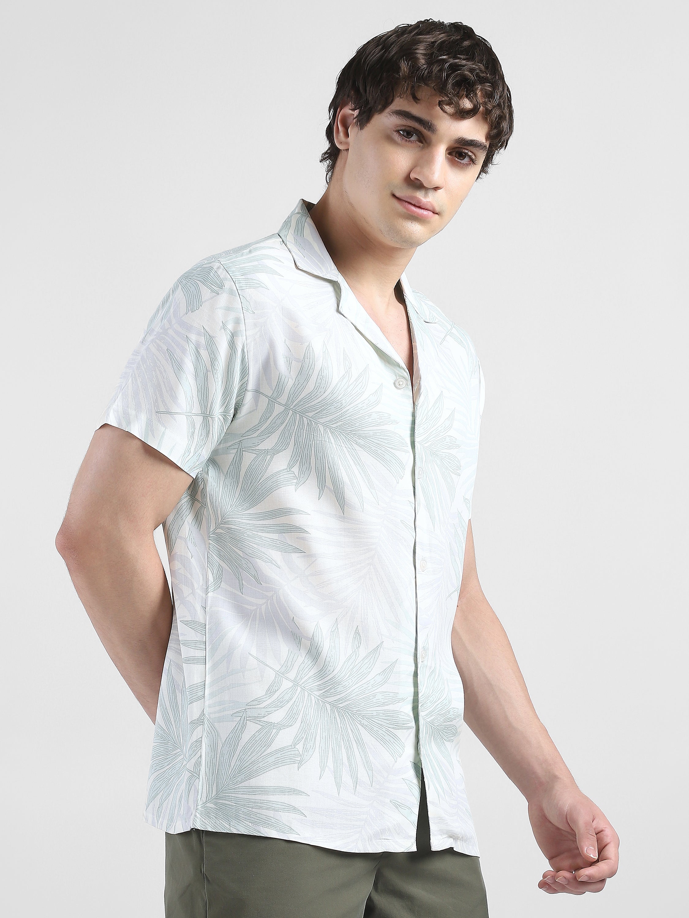 Men Tropical Printed Casual Shirt