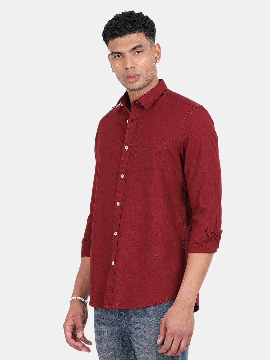 Men Maroon Slim Fit Spread Collar Full Sleeve Casual Shirt