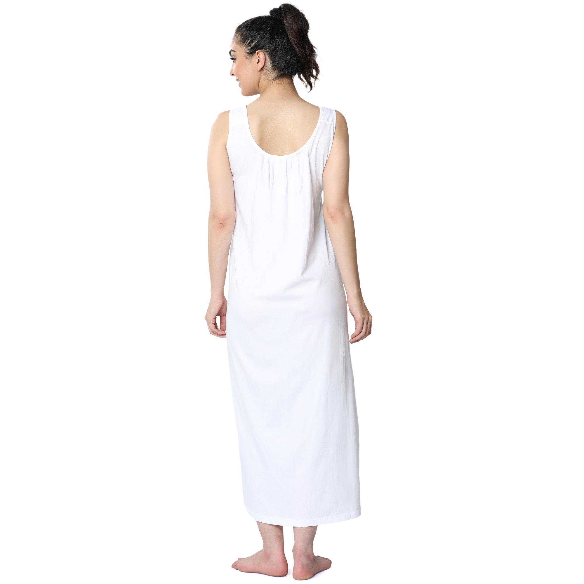 Relaxed Fit Scoop Neck Nighty Slip