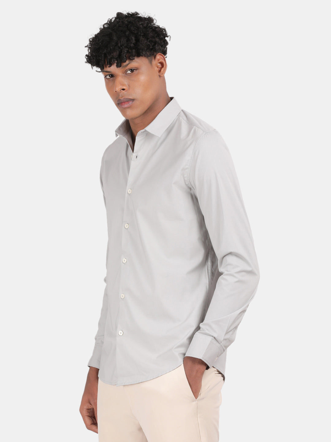 Men Silver Slim Fit Spread Collar Full Sleeve Casual Shirt