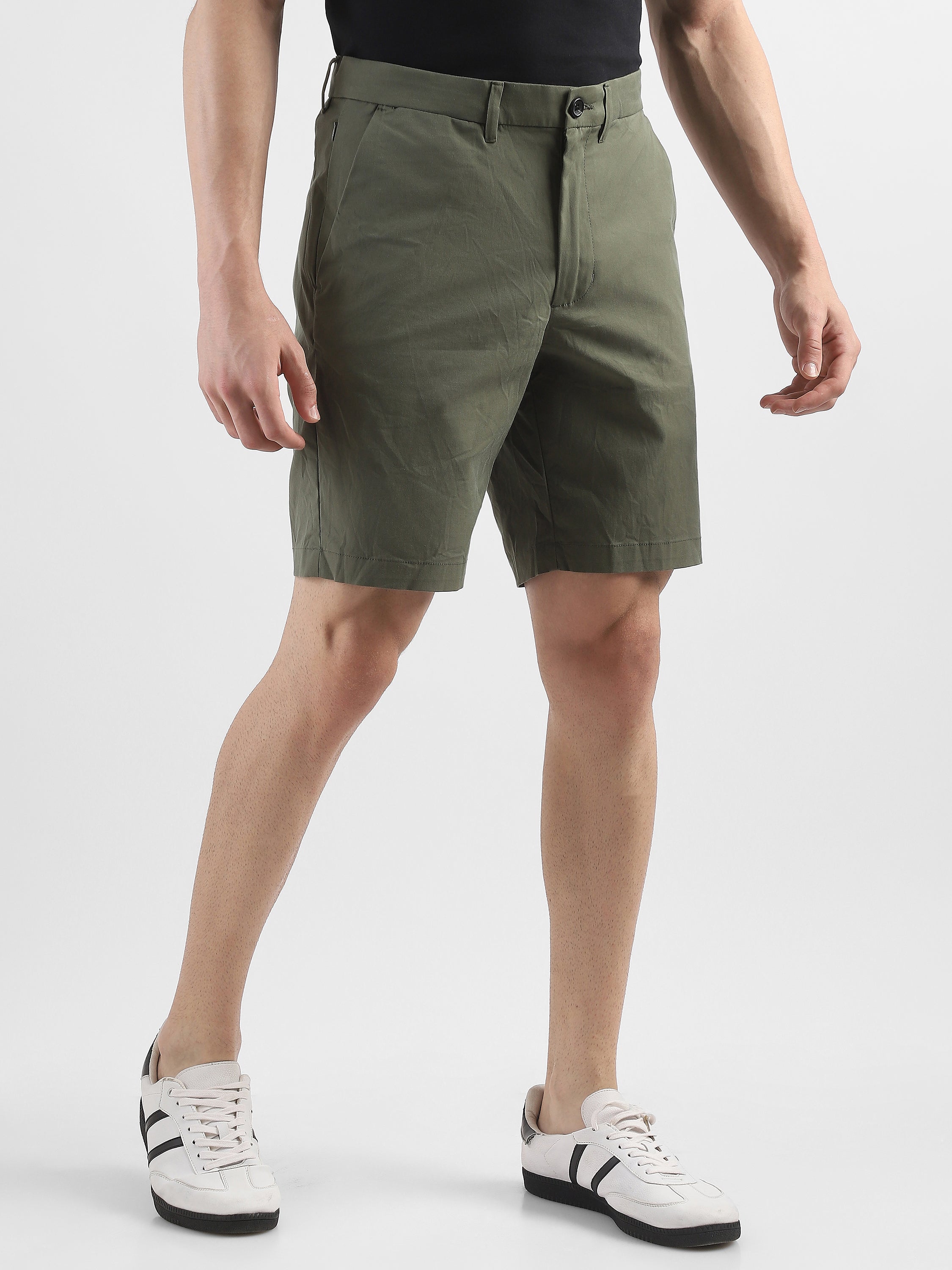 Men Olive Knee Length Regular Fit Shorts