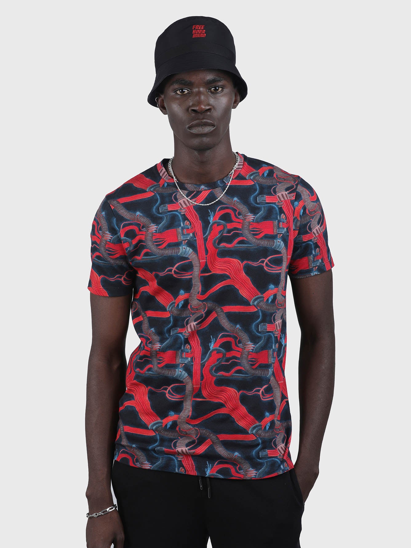 Men Visceral Wires Tee