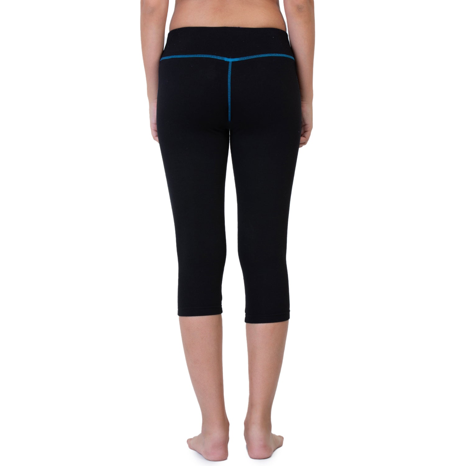 Women Black 3/4th Length Capri