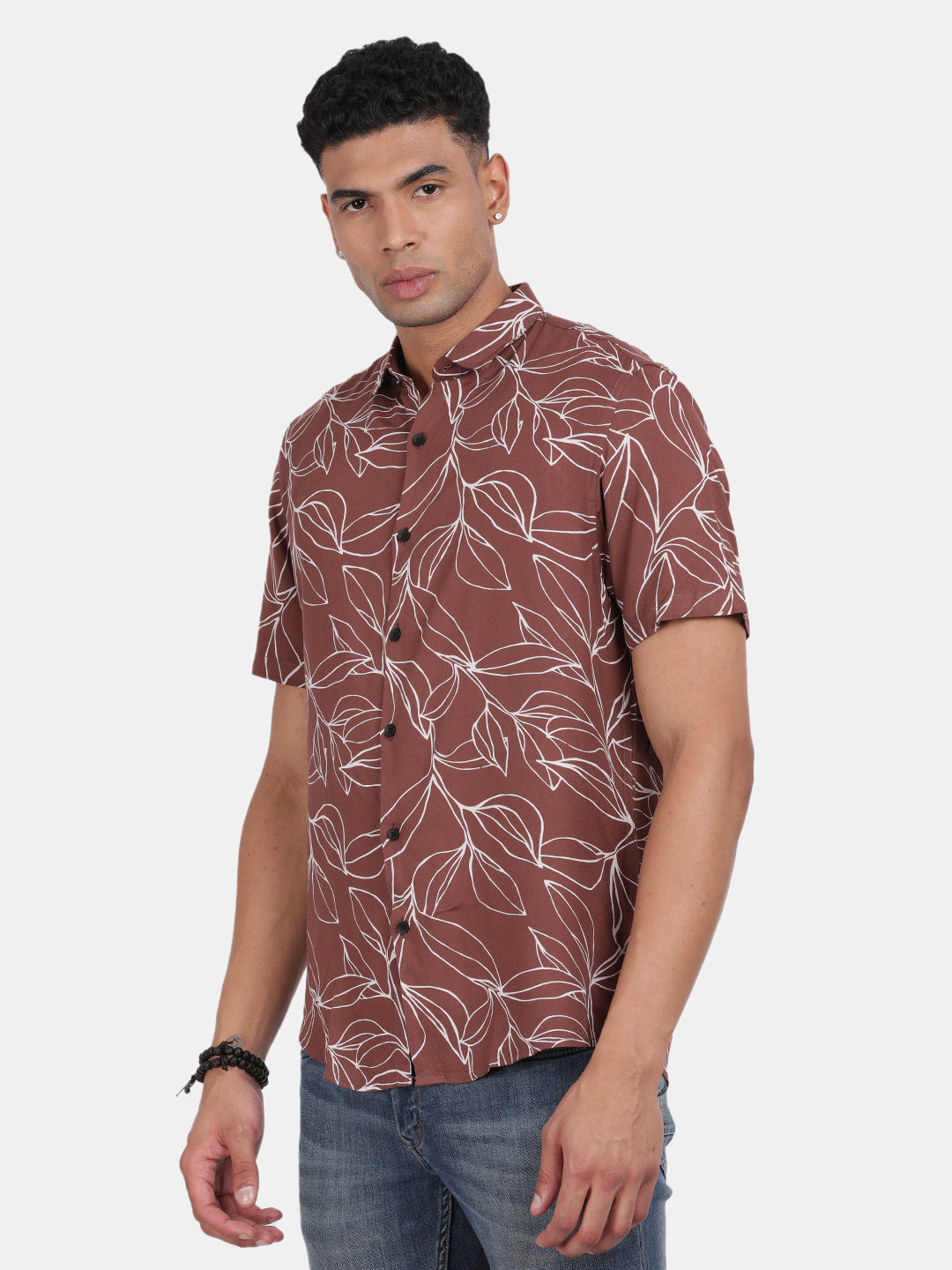 Men Brown Slim Fit Spread Collar Half Sleeve Casual Shirt