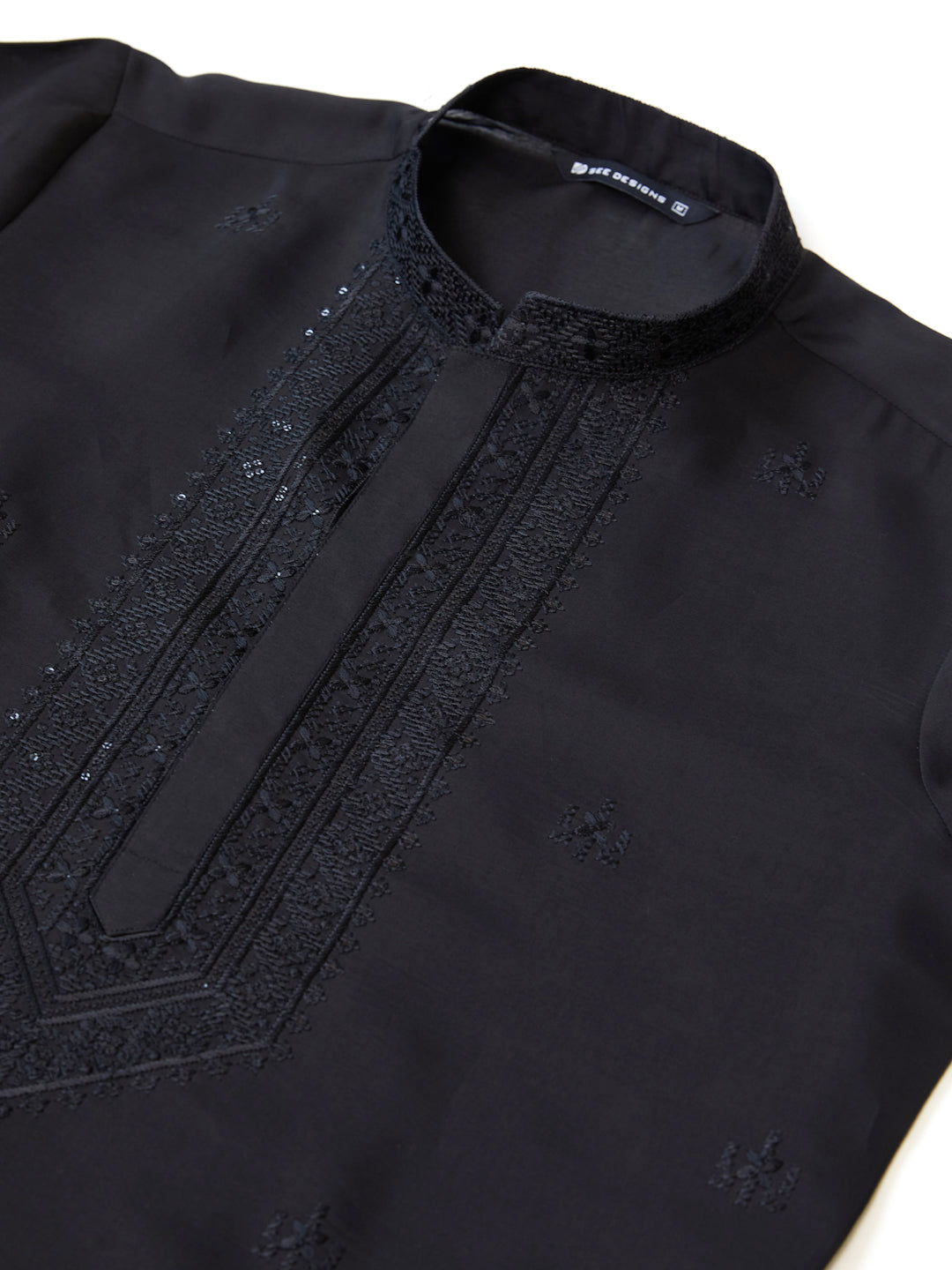 Men Black Embroidered Chanderi Silk Straight Kurta