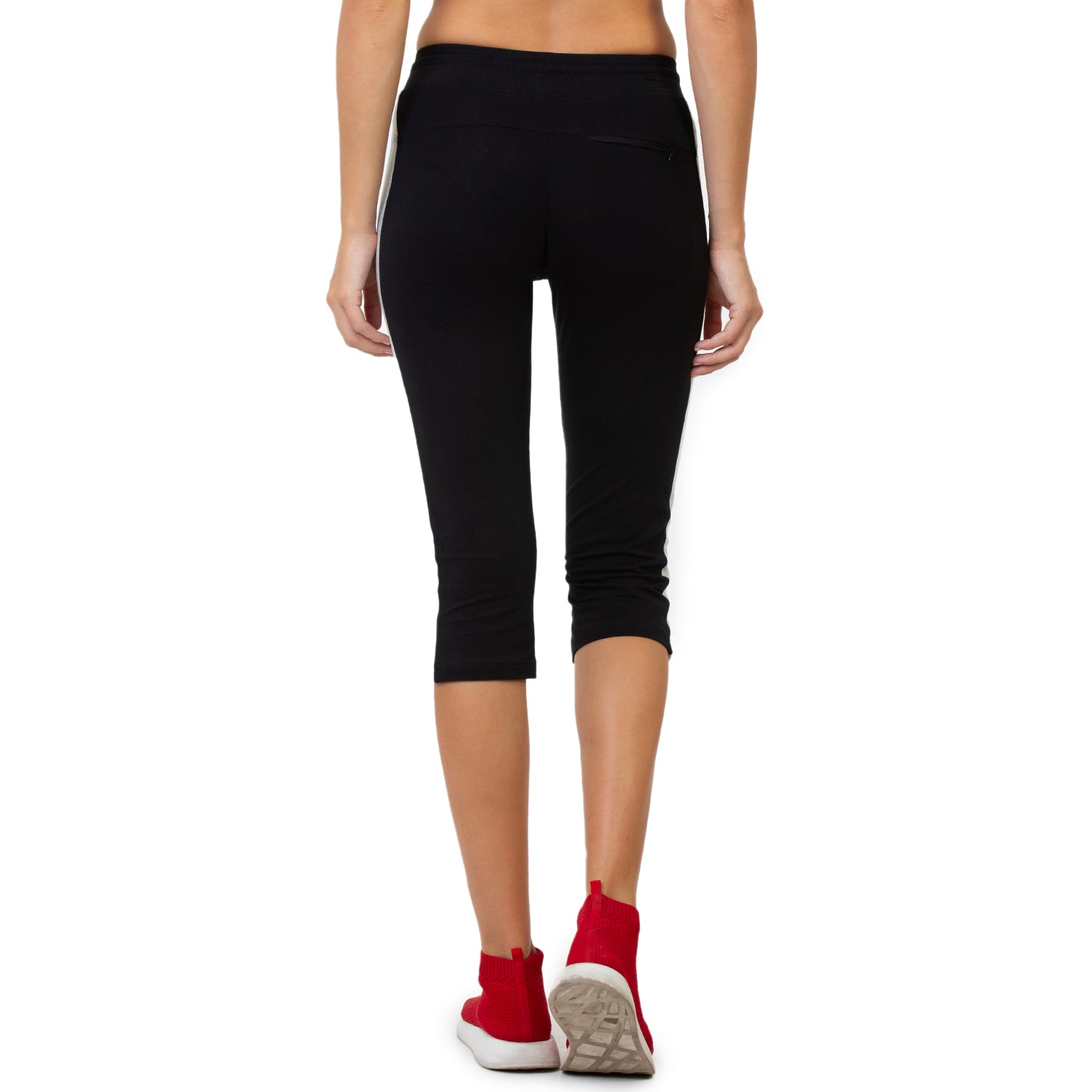 Women 3/4th Contrast Capri