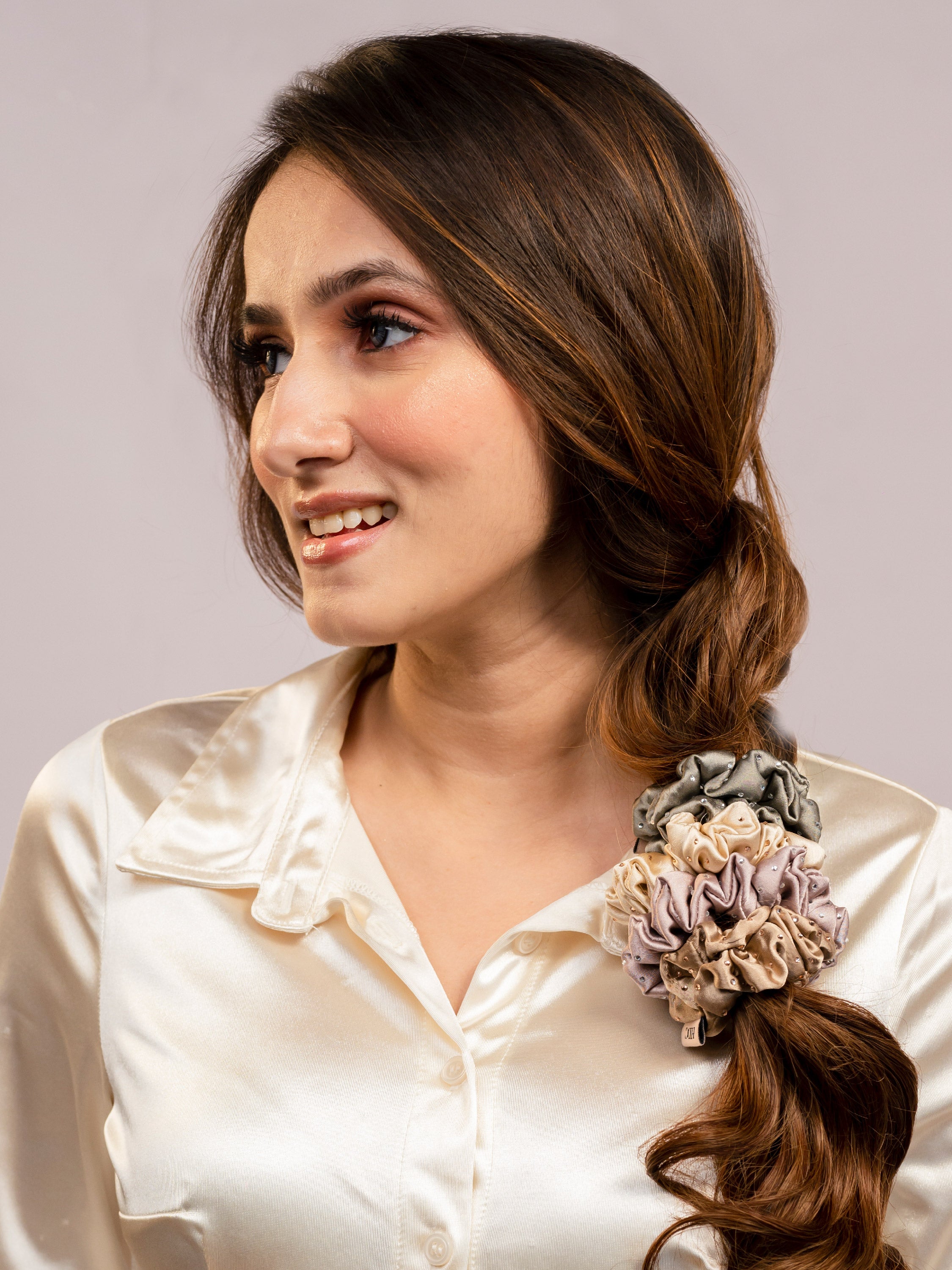 Neutral Scrunchies With Free Pouch Set Of 4