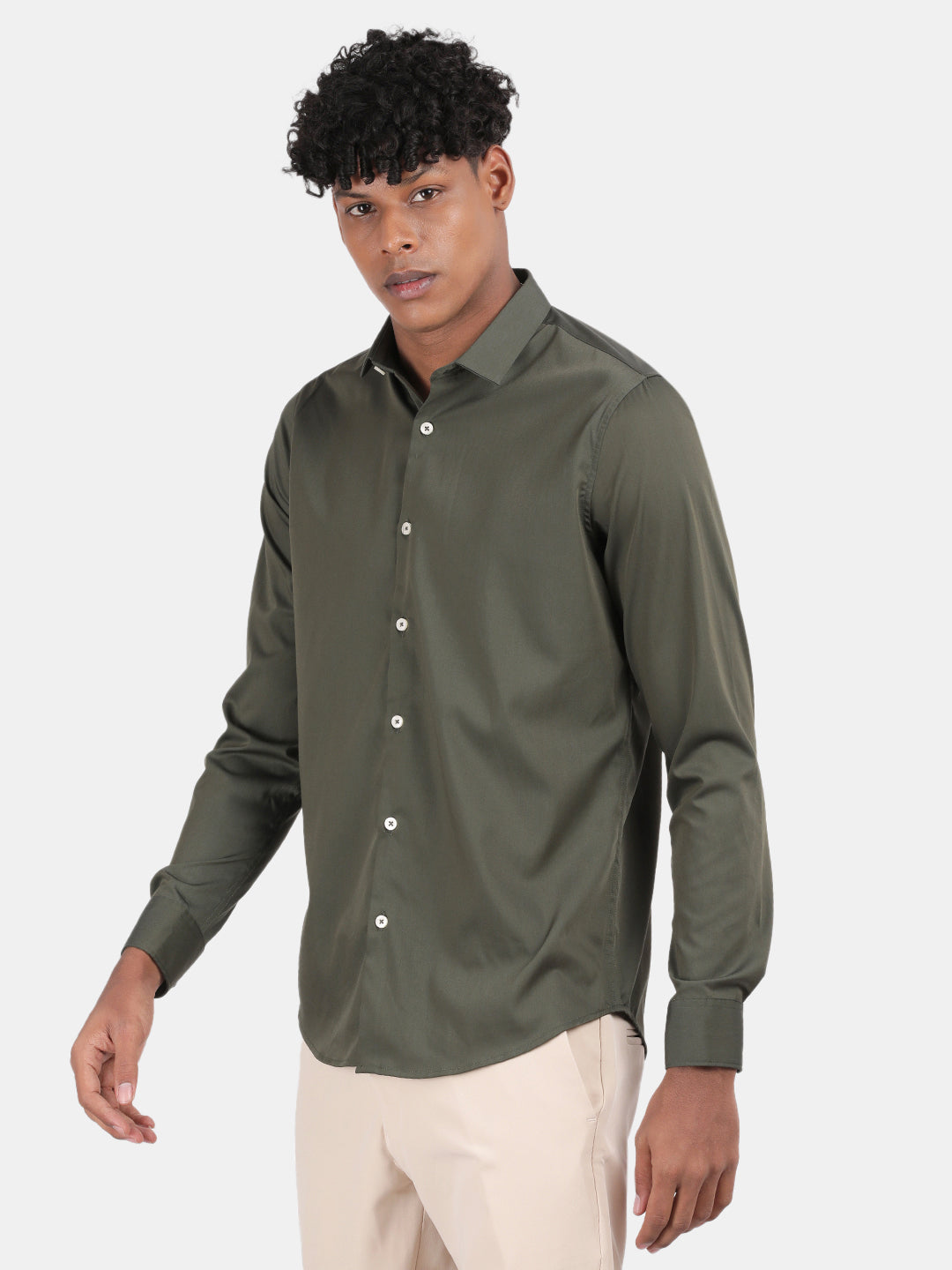 Men Green Slim Fit Spread Collar Full Sleeve Casual Shirt